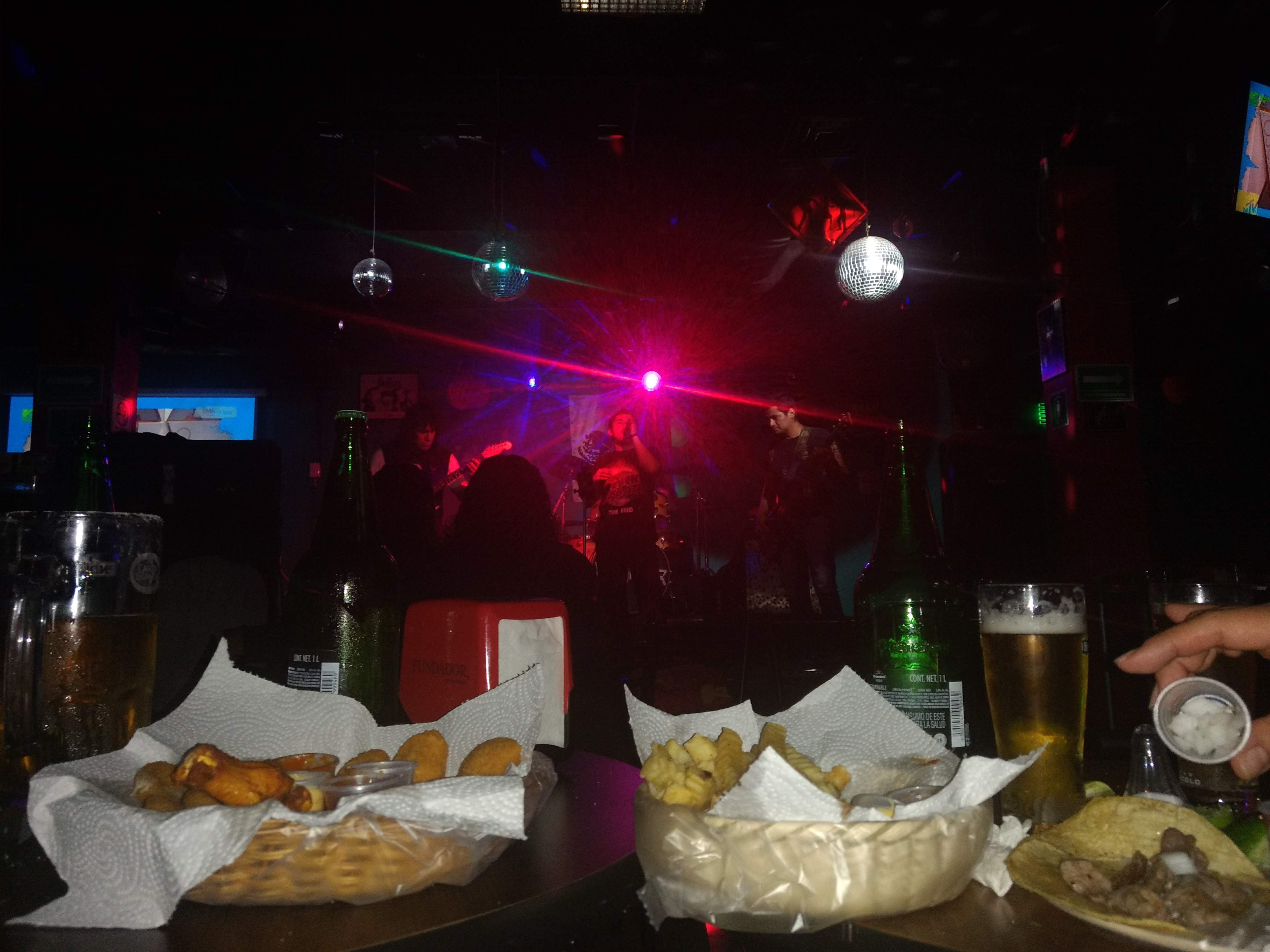 Restaurante The Hell Rock & Drinks image 10