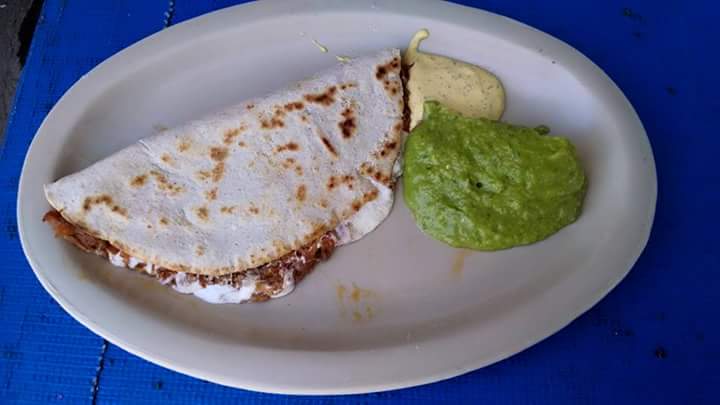 Taquería "Los de Enfrente" image 1