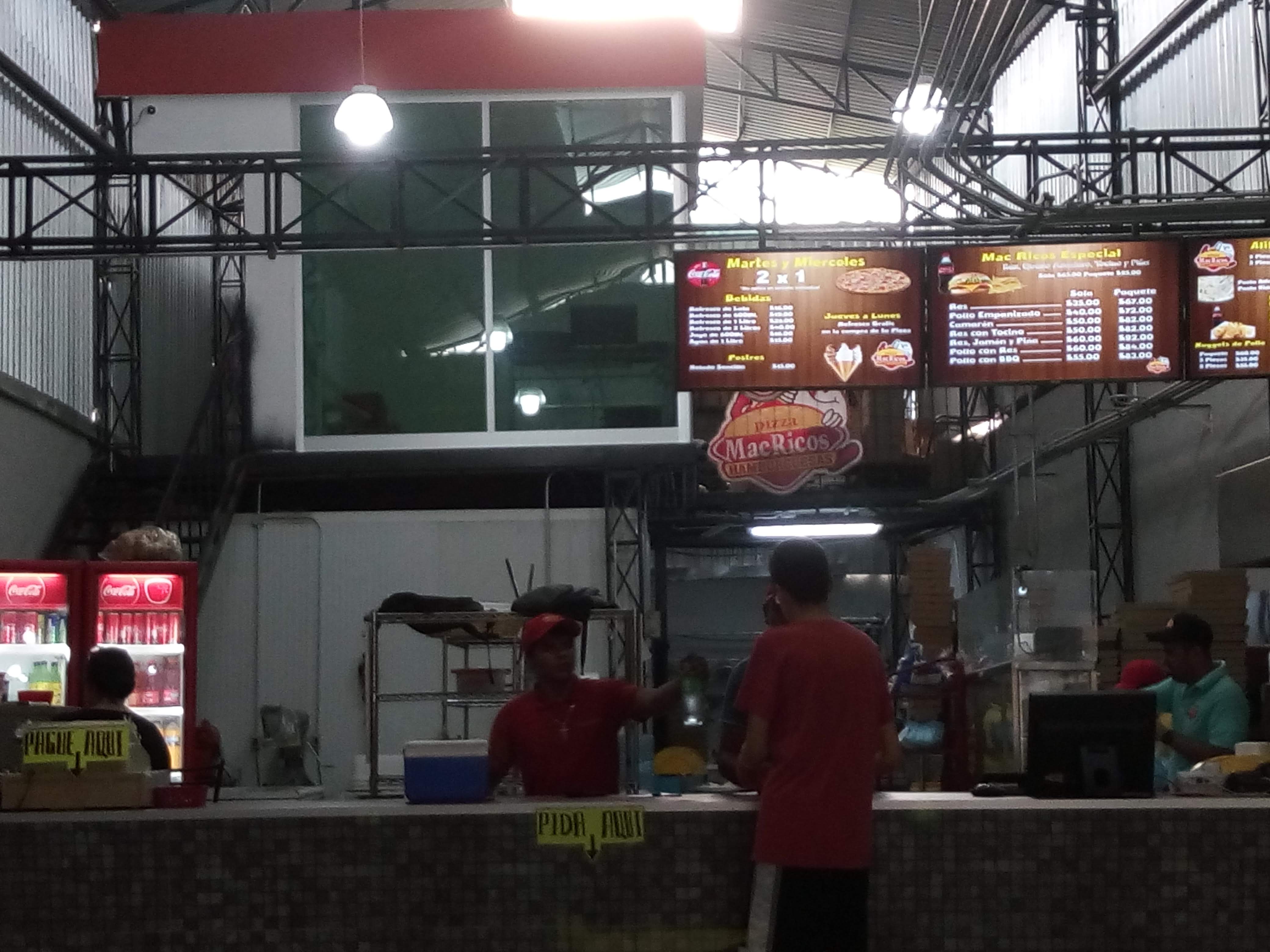 Mac Ricos Pizza image 2