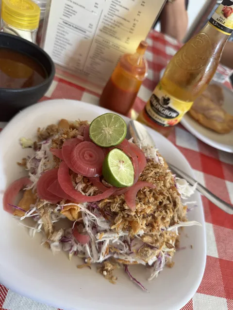 Tacos y tortas ahogadas Gustoff image 6