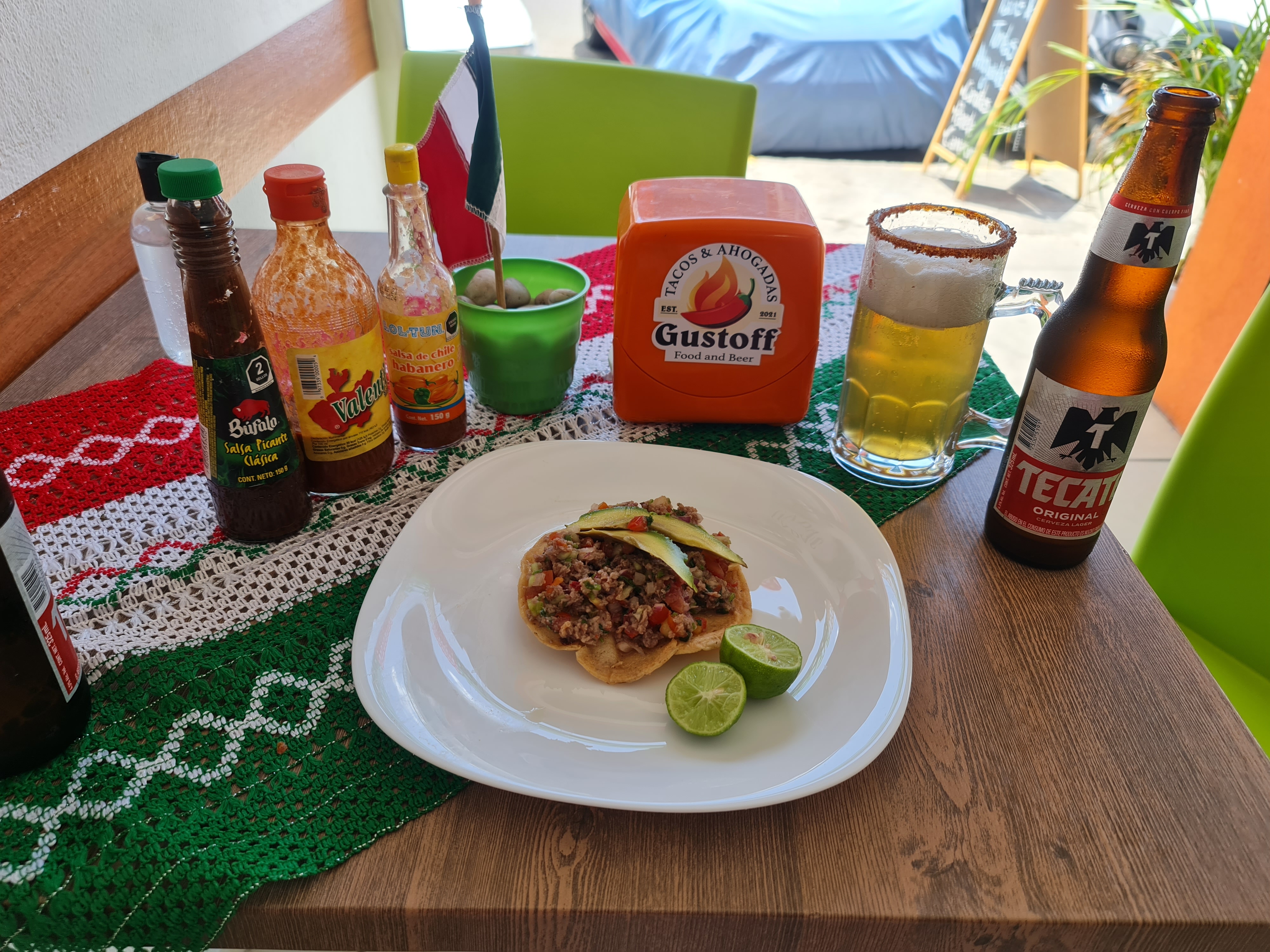 Tacos y tortas ahogadas Gustoff image 8