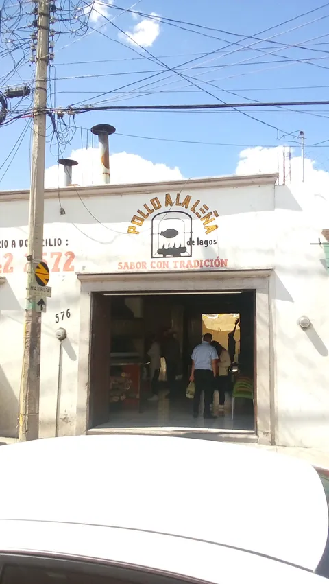 Pollo a la leña. image 1