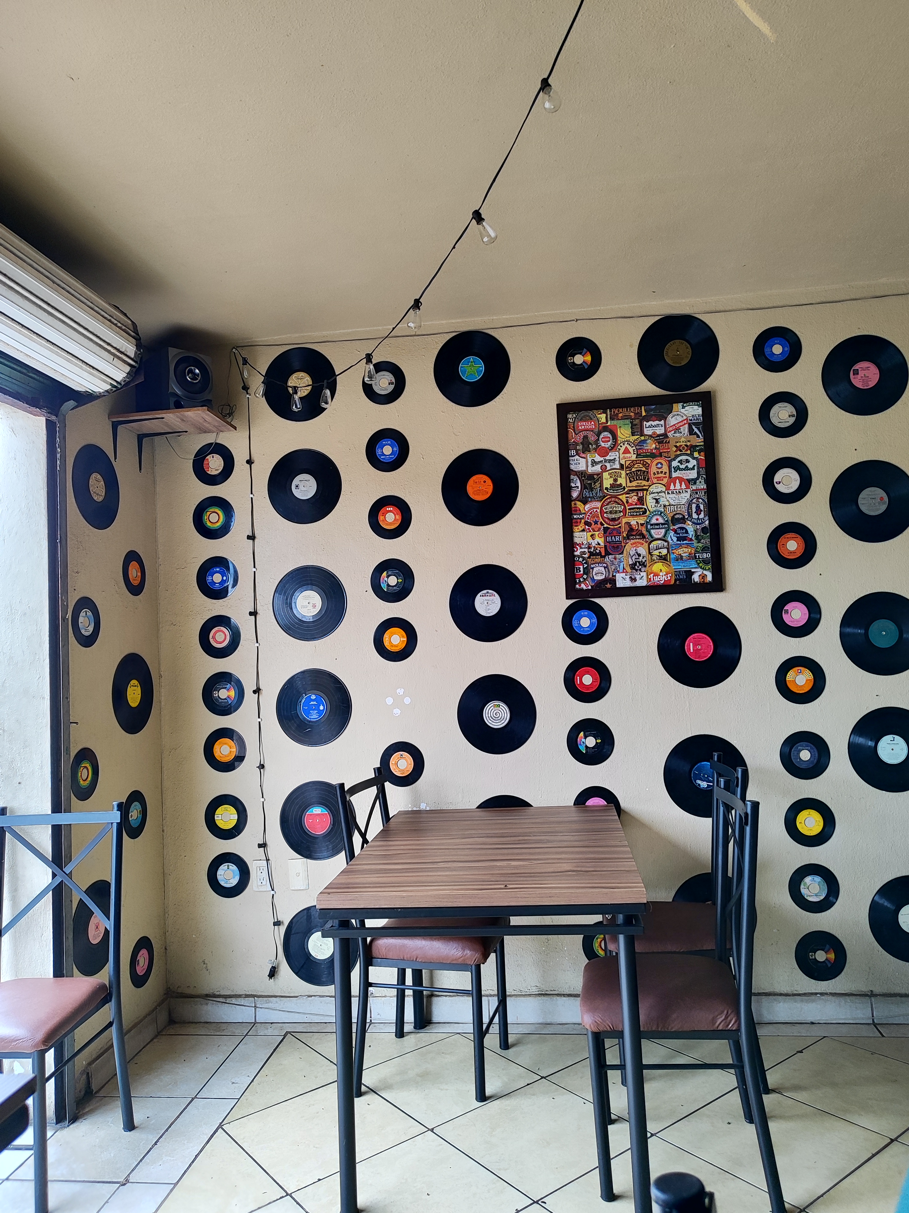 What's up wings Boulevard image 4