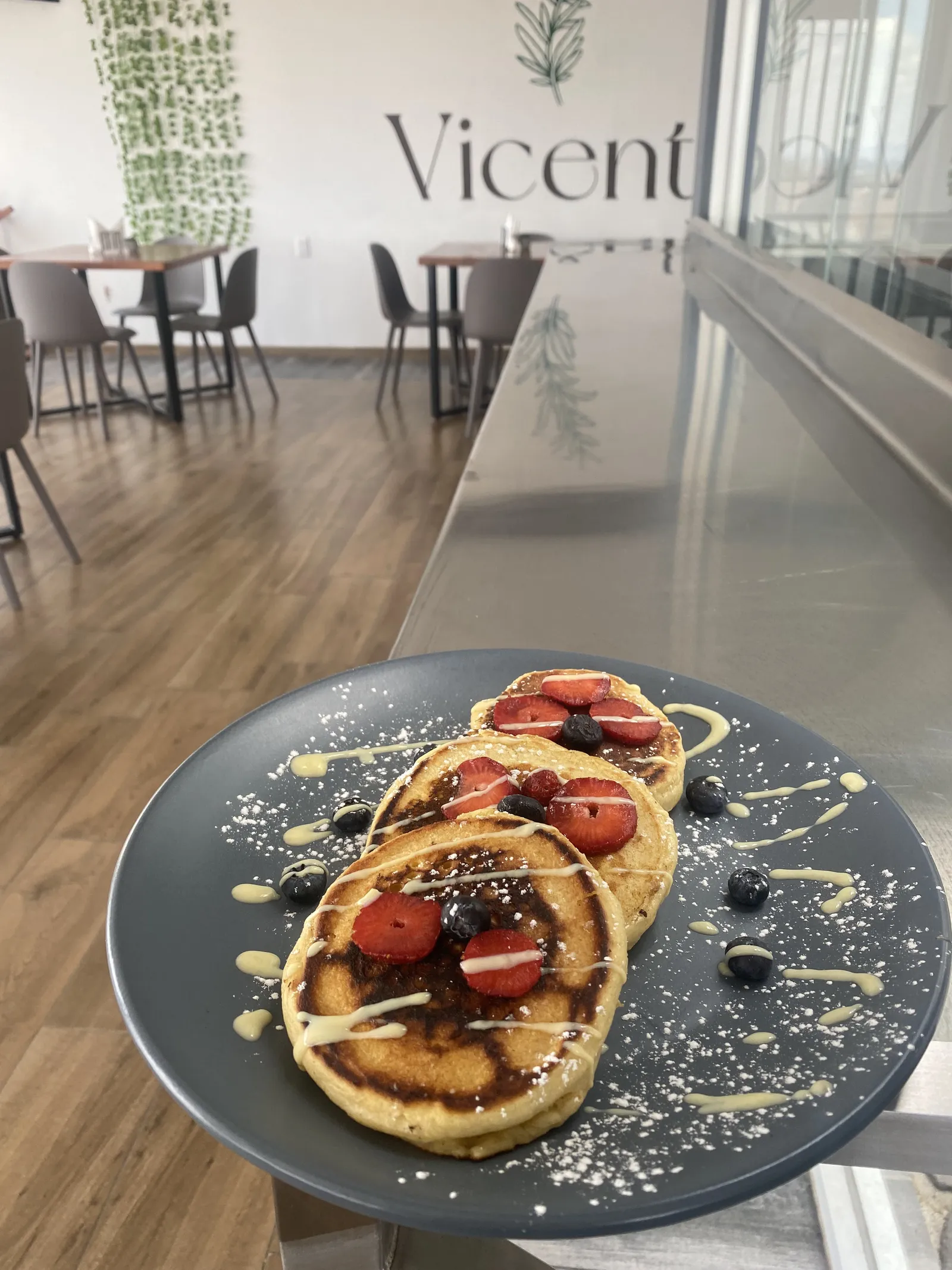 Vicenta image 6