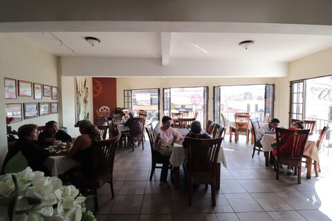 El Trapiche Restaurante image 1