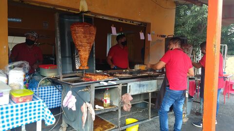 Taquería El Primo image 1