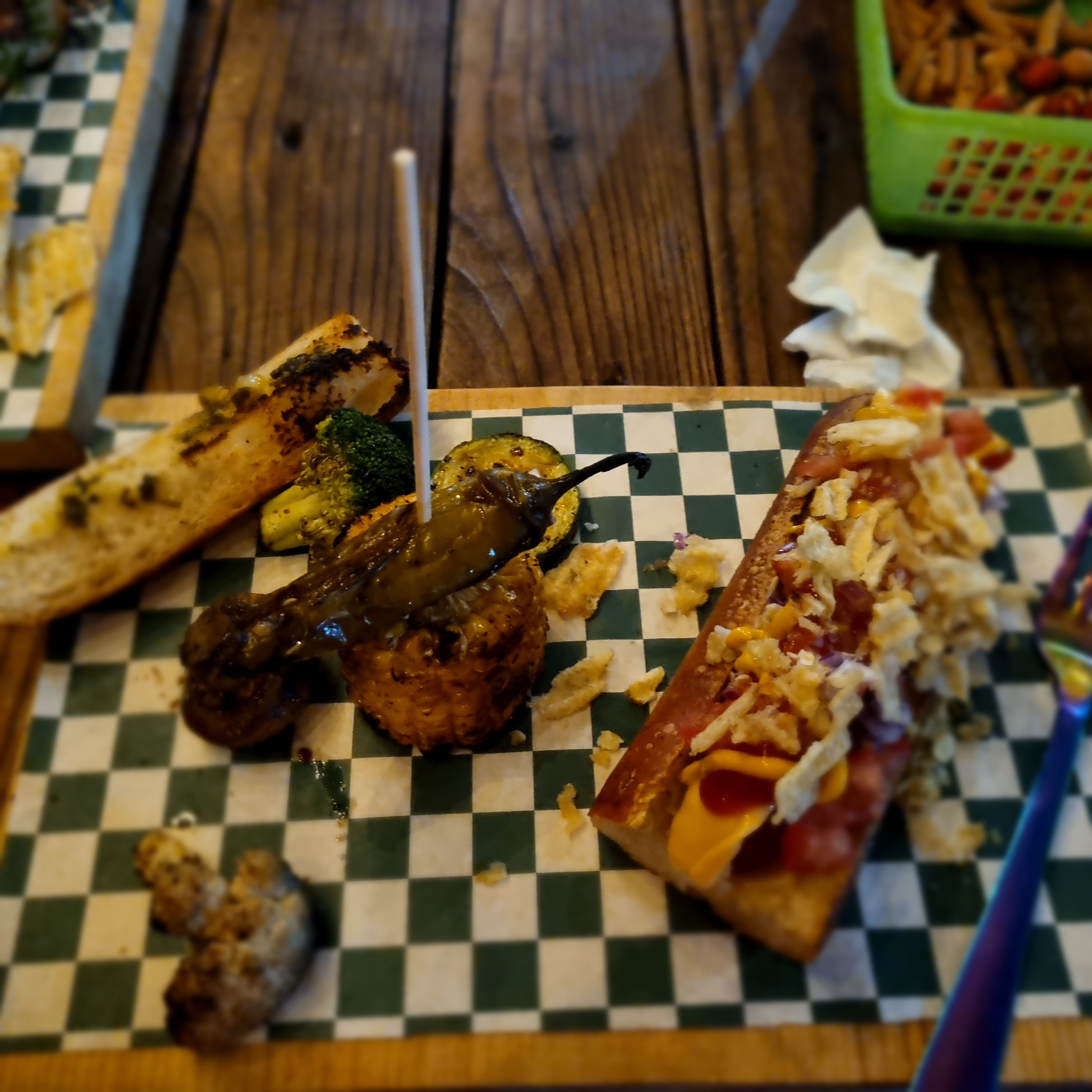 La Oficina Bar & Grill image 2