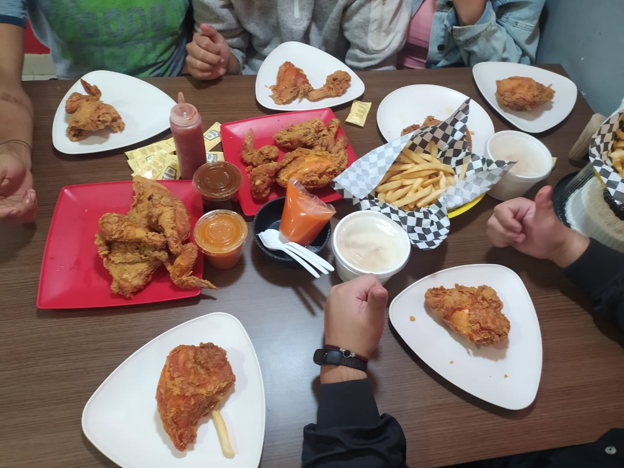 Pollo Robins image 1