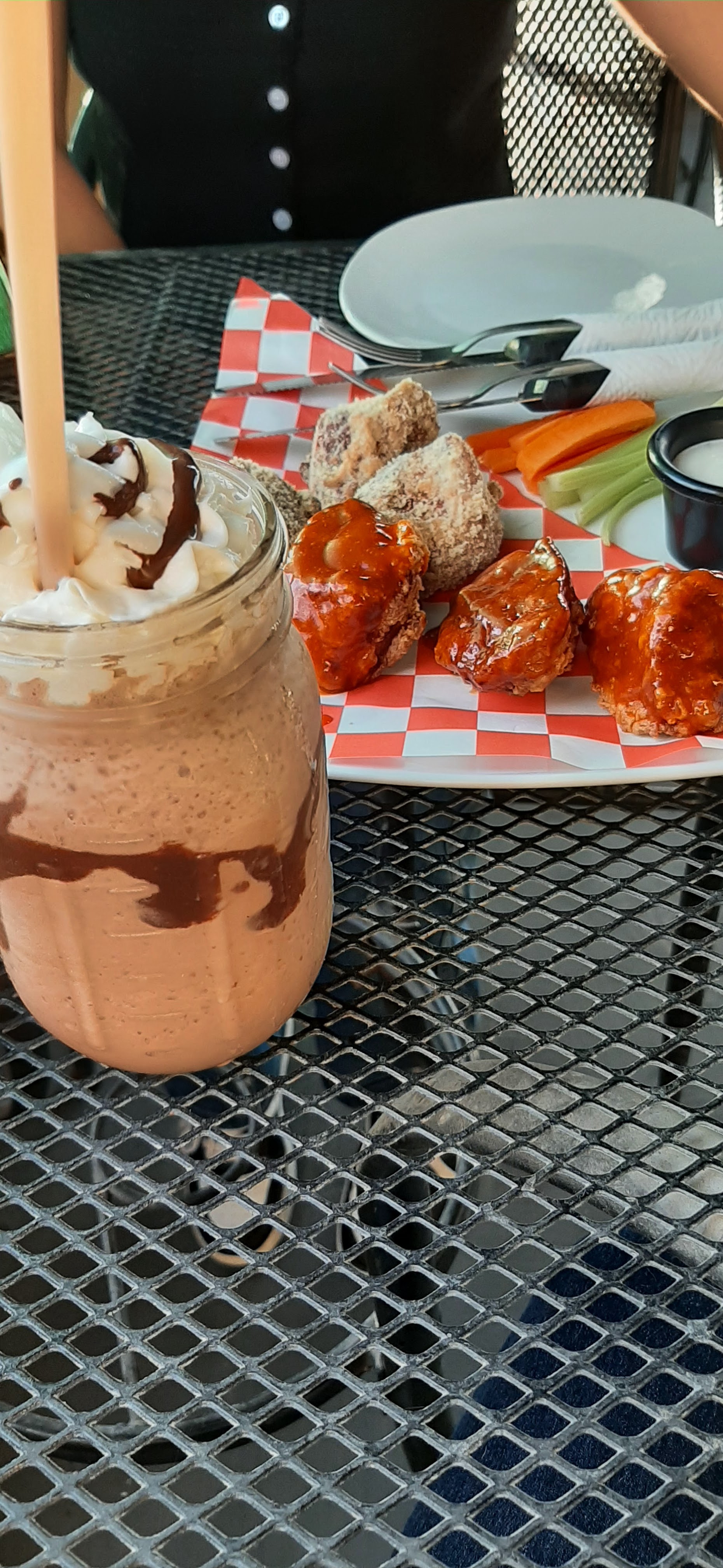 Encinos Café&Bistro image 5