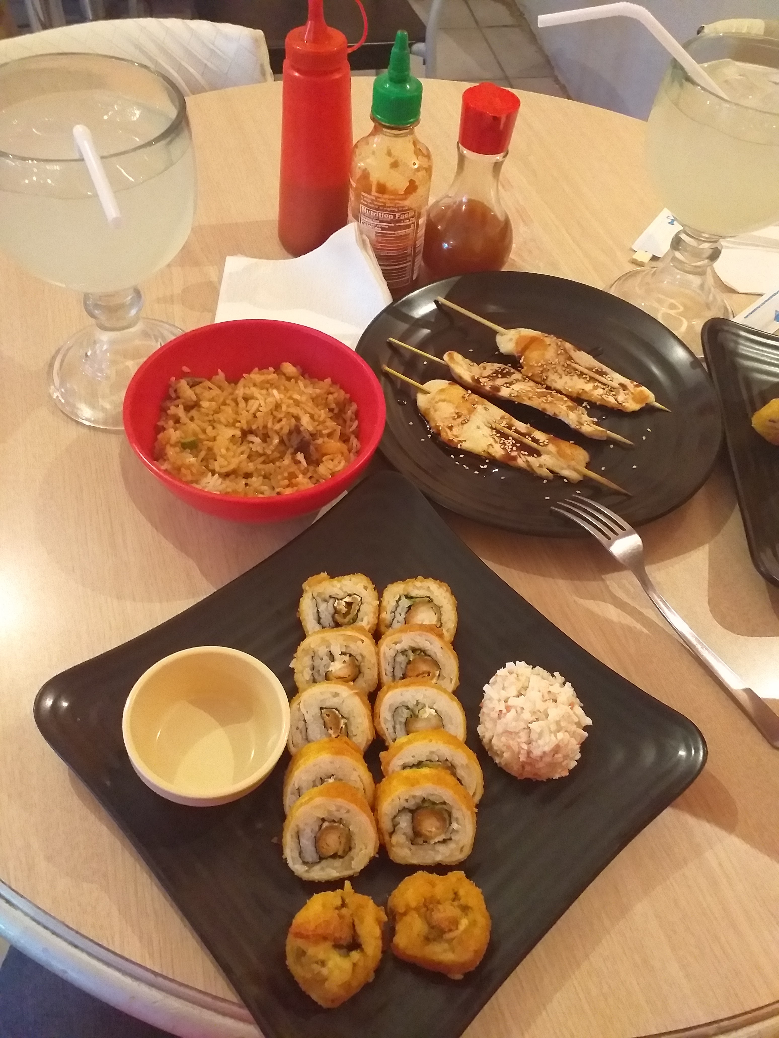 Tomodachi Sushi Restaurant image 2