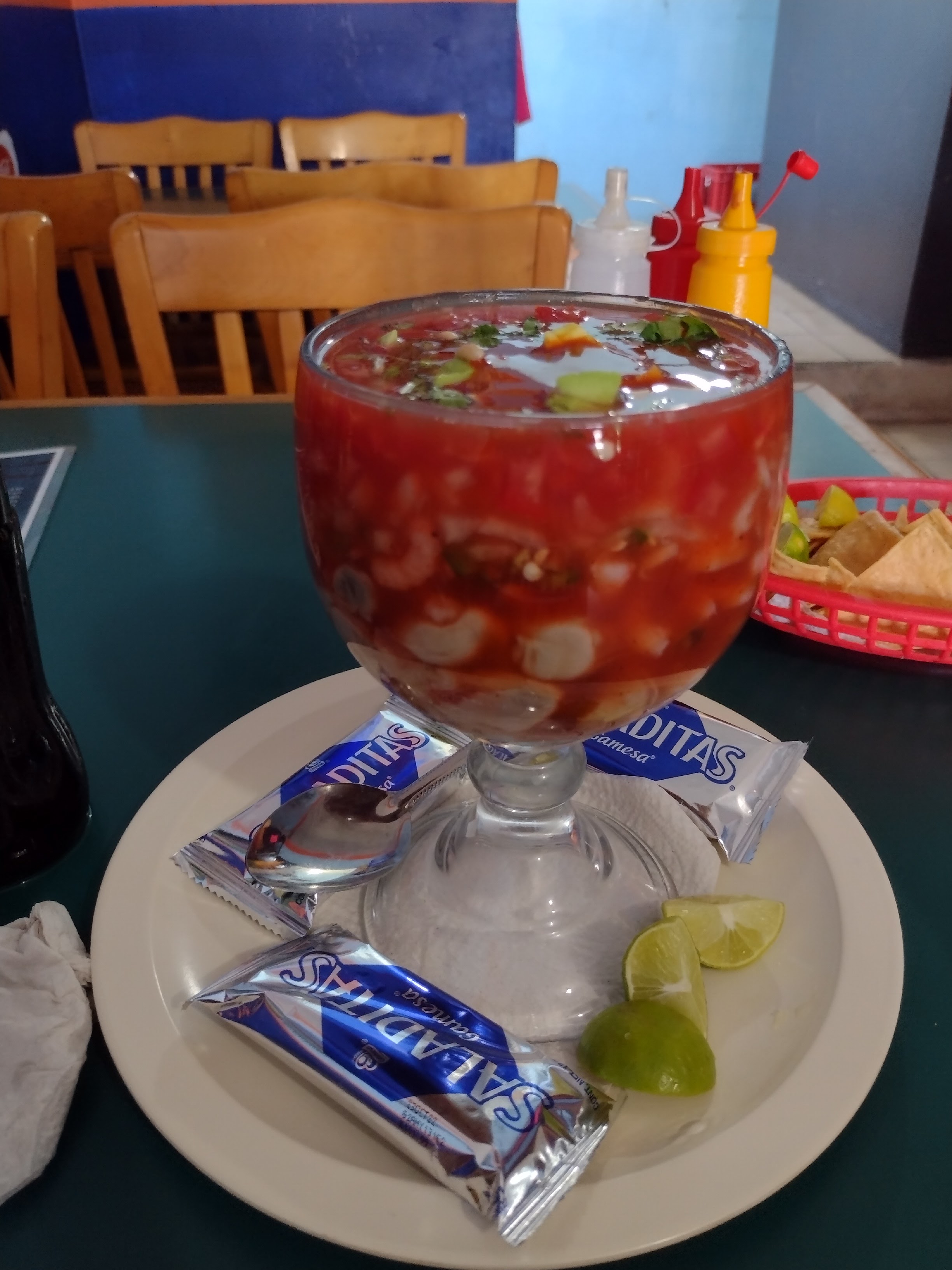 Pescadería “El Calamar” image 3