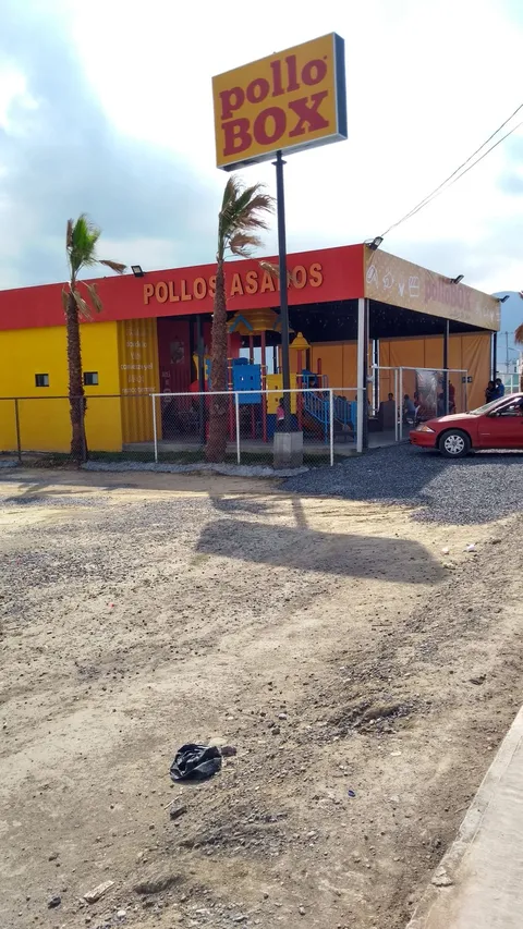 Pollo box Suc. Sor Juana image 1