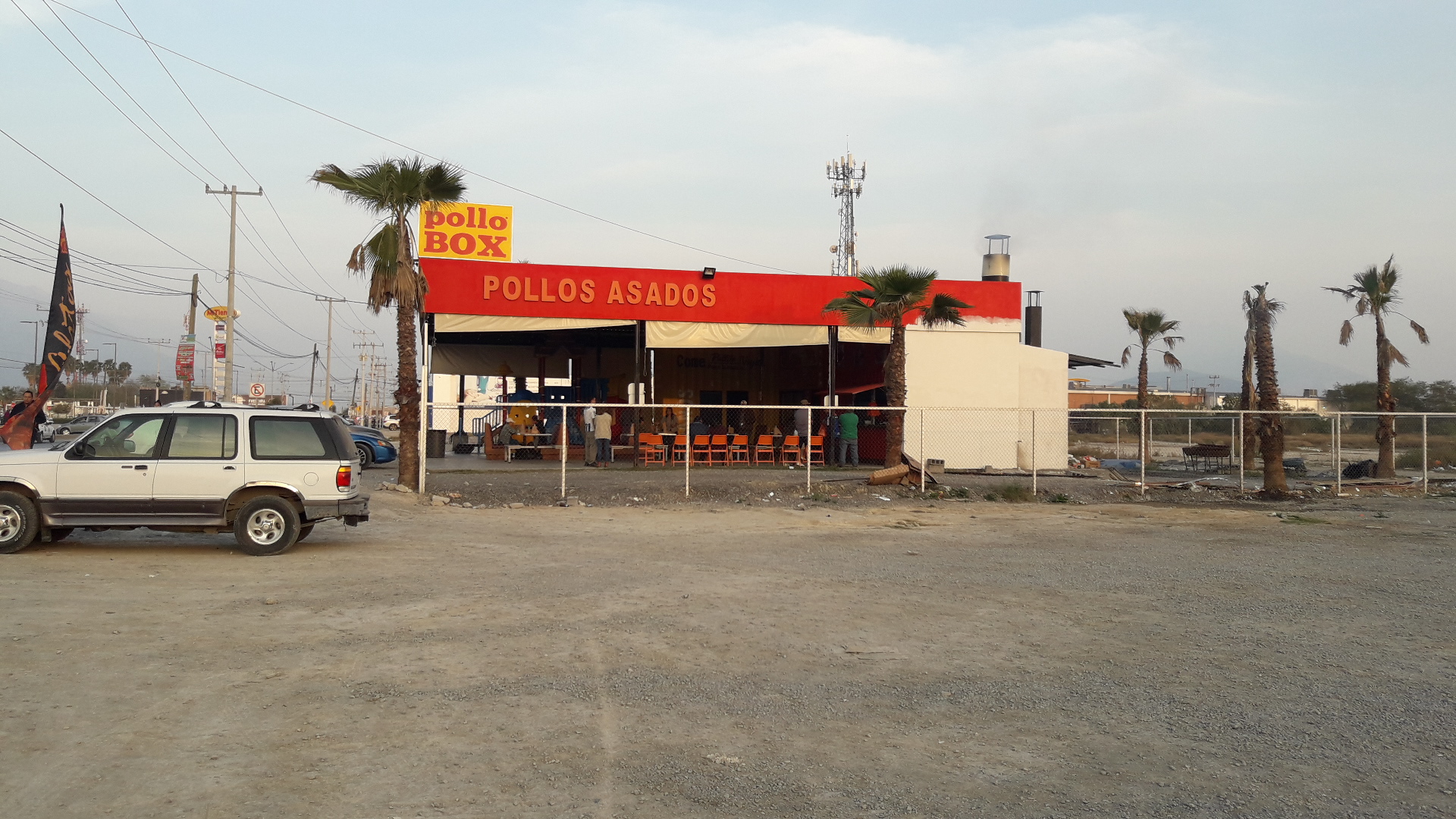 Pollo box Suc. Sor Juana image 7