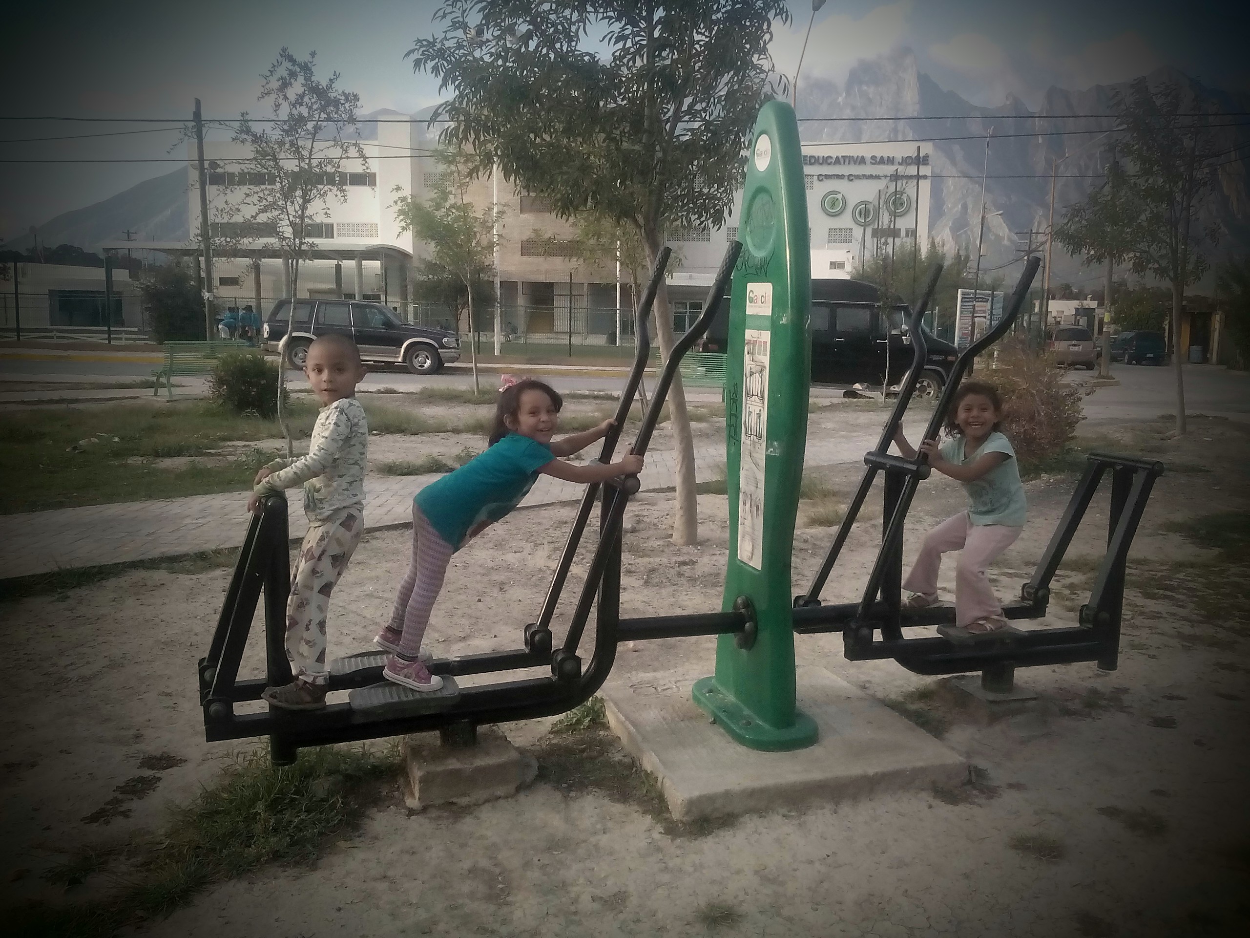 Pollos El Remolque image 1