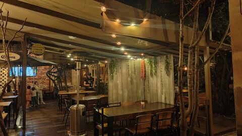 Bistro 77 image 8