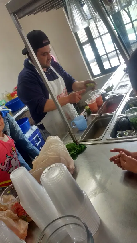 Mariscos El Primo image 5