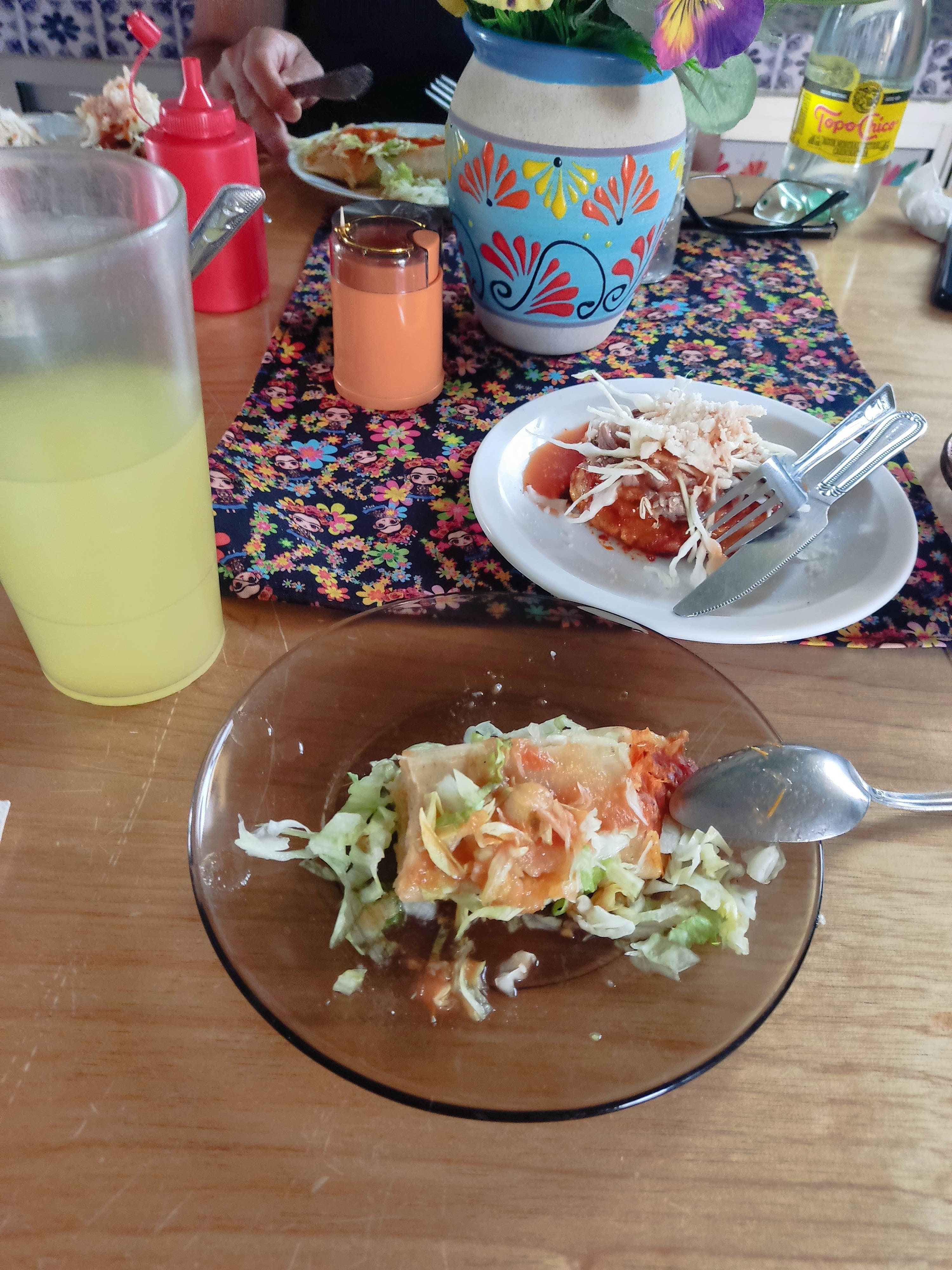 Cenaduría Efraín image 9