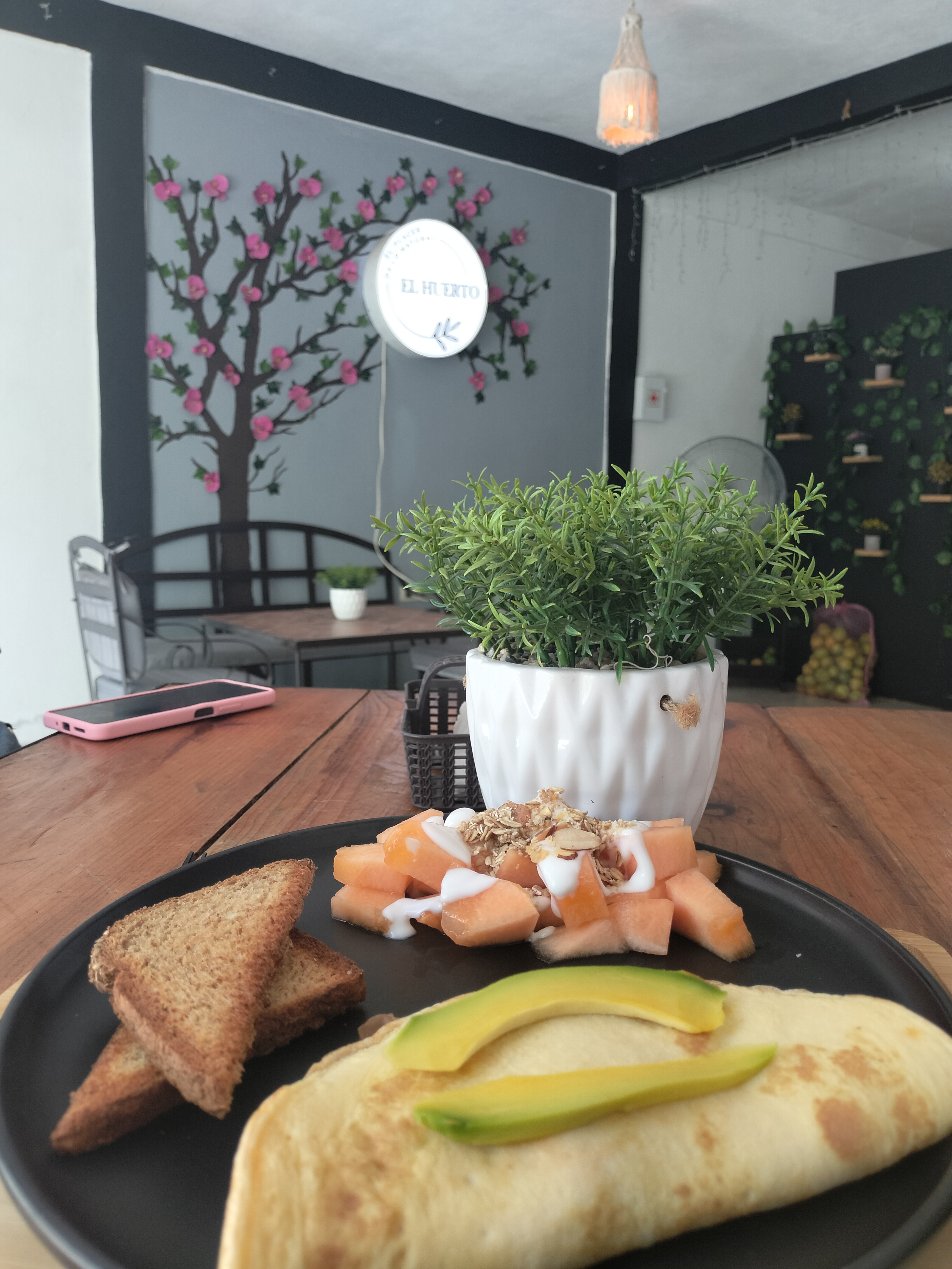 Taqueria La Sin Hueso image 2