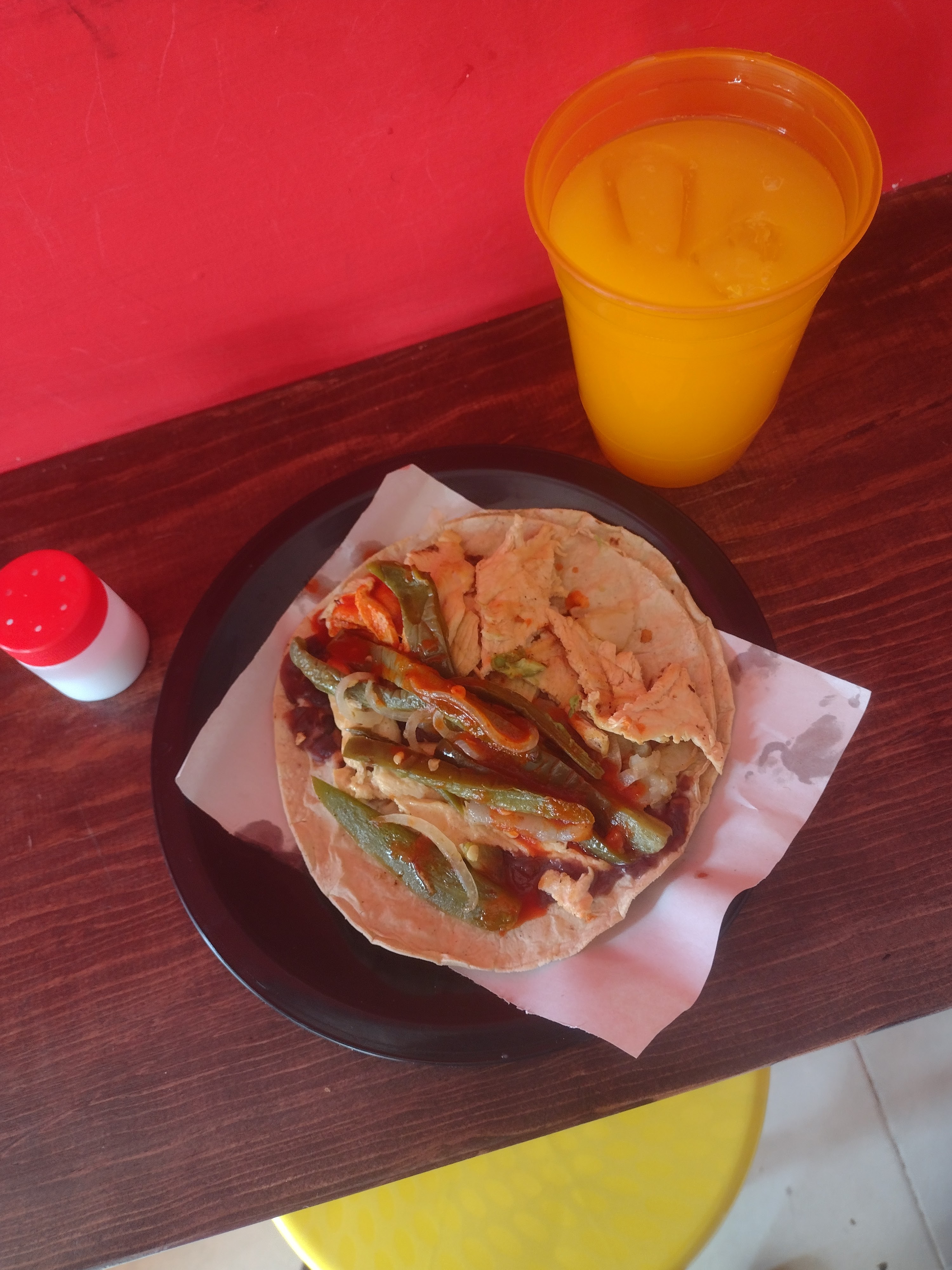 Los Capiruchos (Tacos y Tortas) image 4
