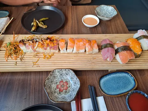 Kuro Casa de Sushi image 3