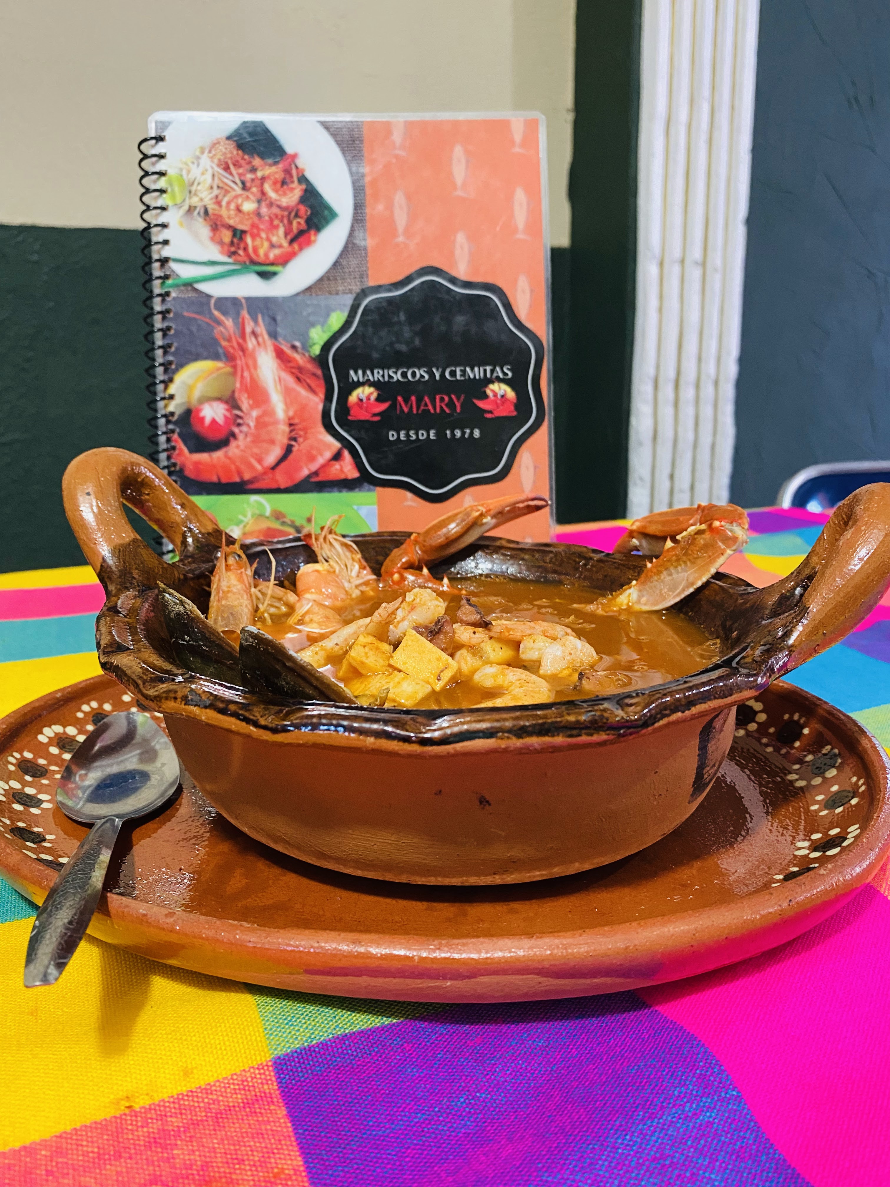 Mariscos Y Cemitas Mary image 2