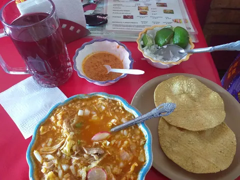 Cenaduria Las Comadres image 2
