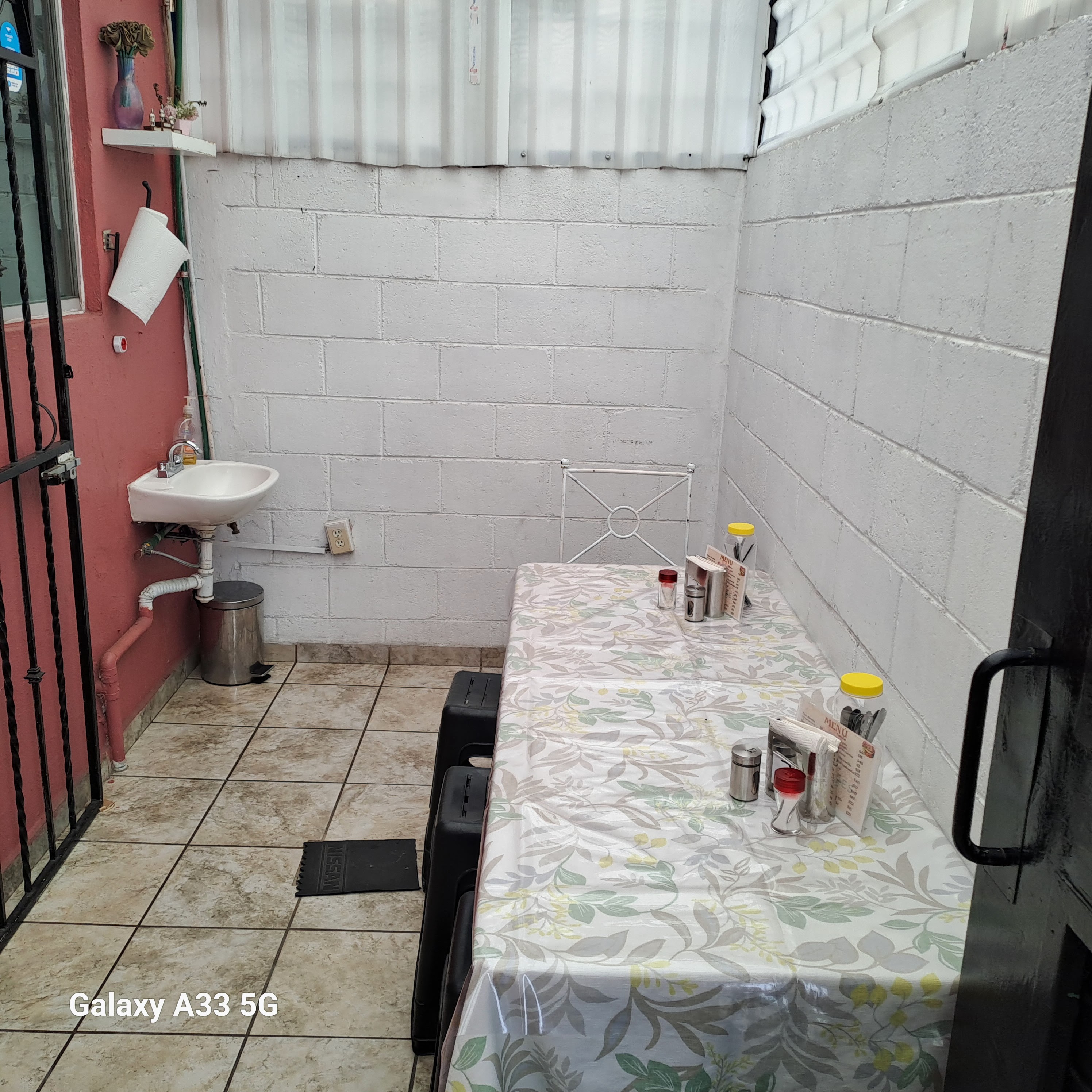 Cenaduria Las Comadres image 6