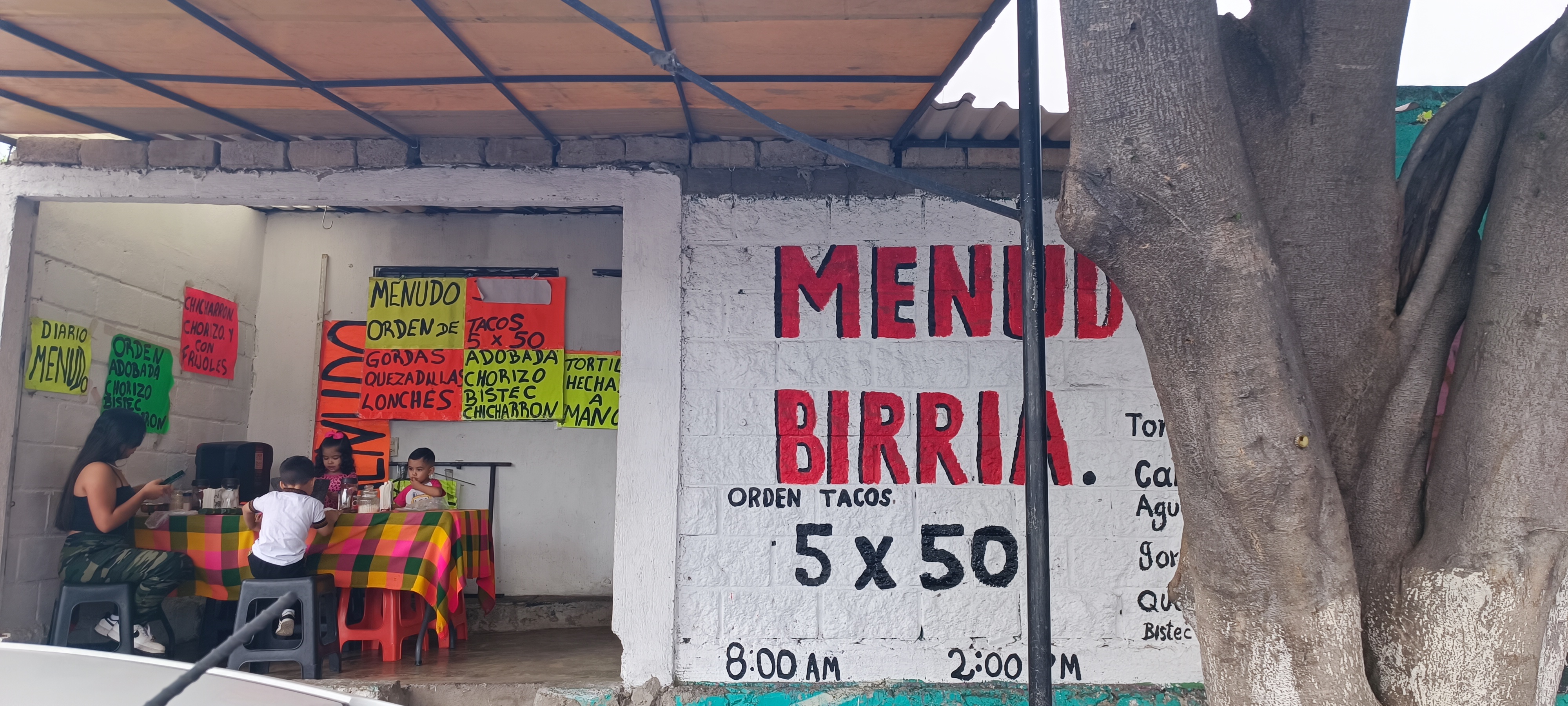 MENUDERIA LA ESQUINITA image 1