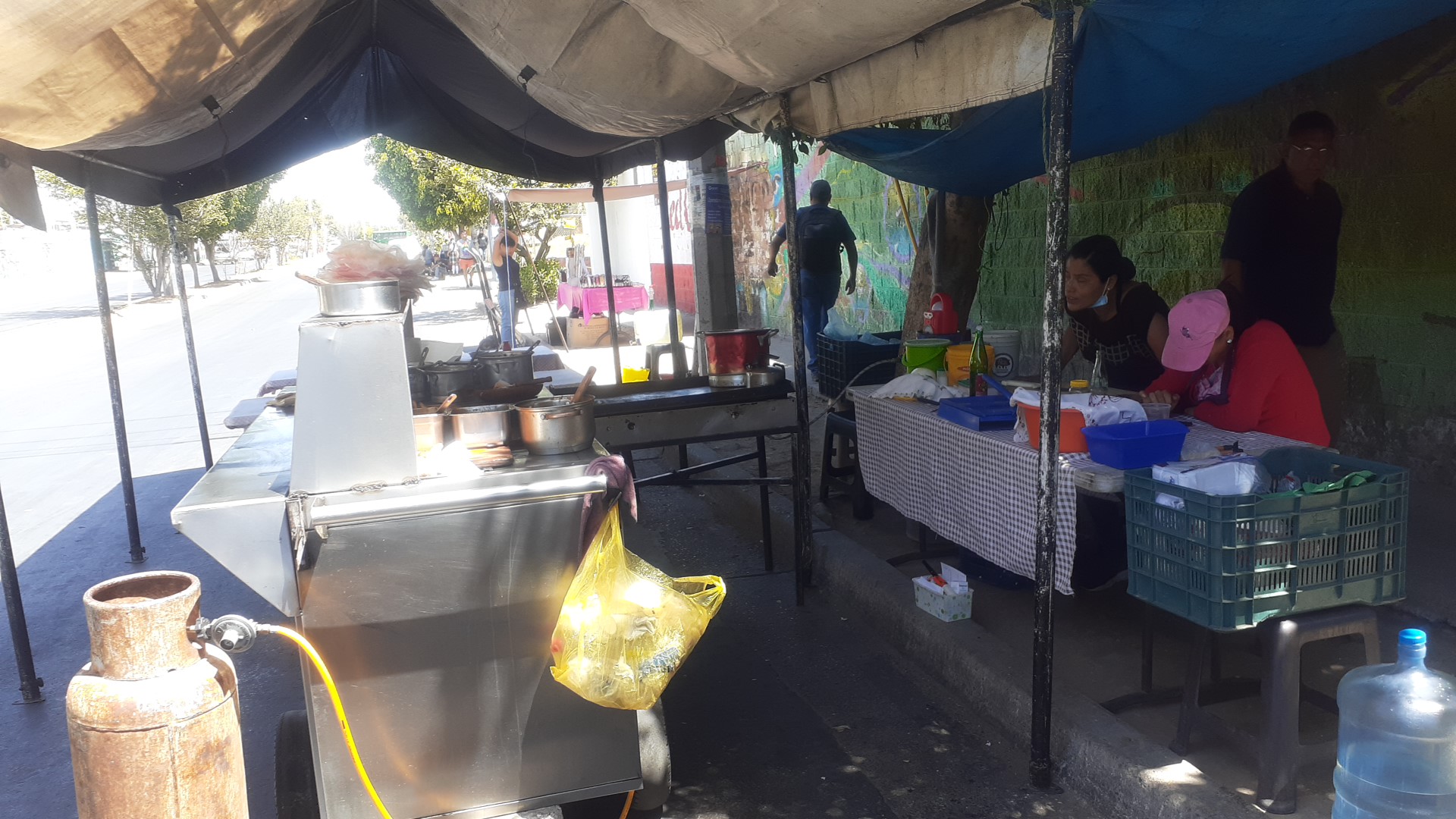 TACOS DE BARBACOA SOLMAY + CRUISING image 1