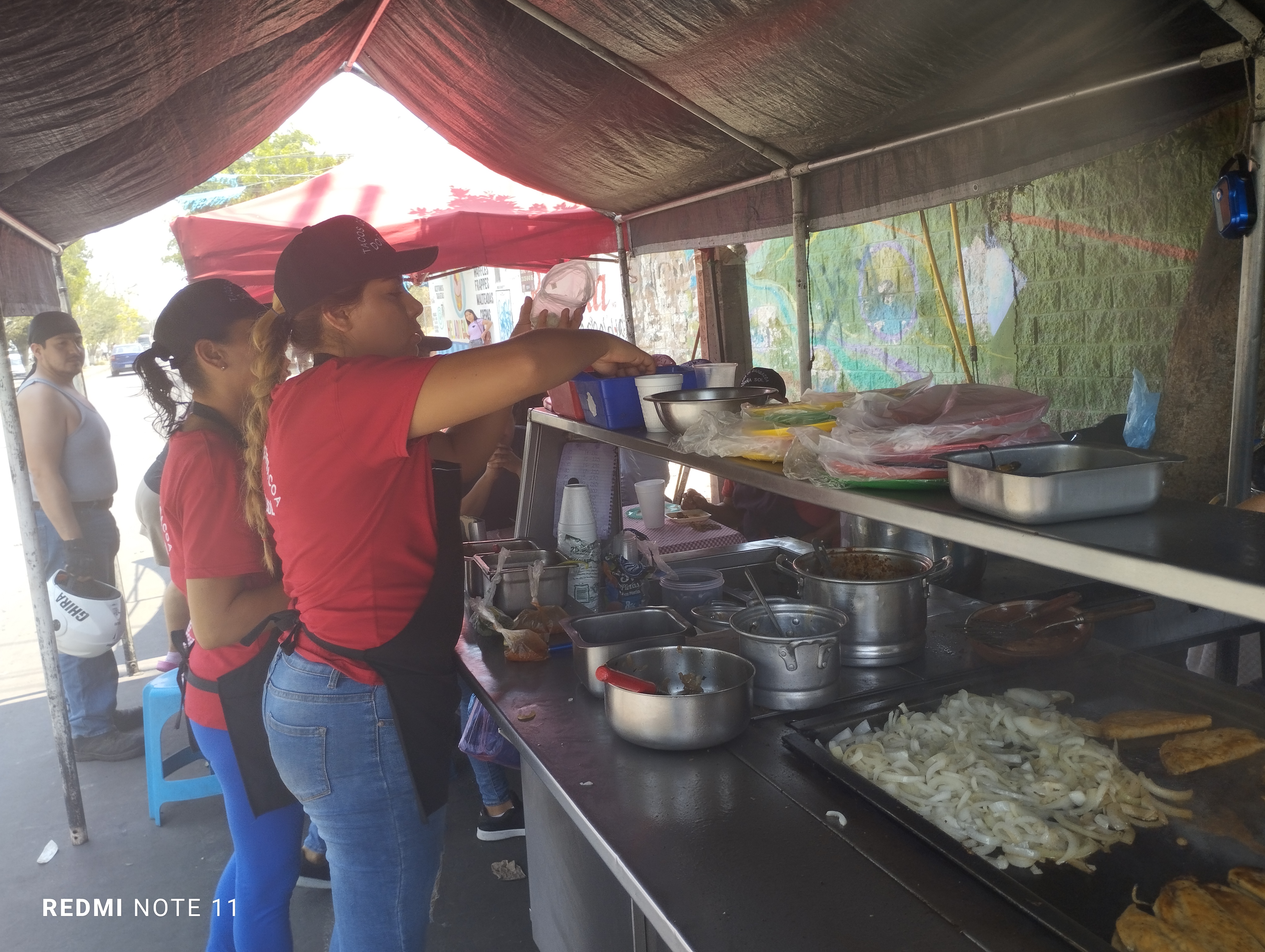 TACOS DE BARBACOA SOLMAY + CRUISING image 9