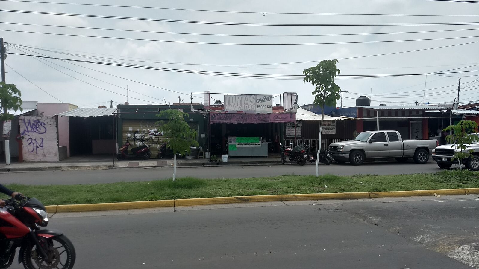 Tortas Ahogadas Charly image 1
