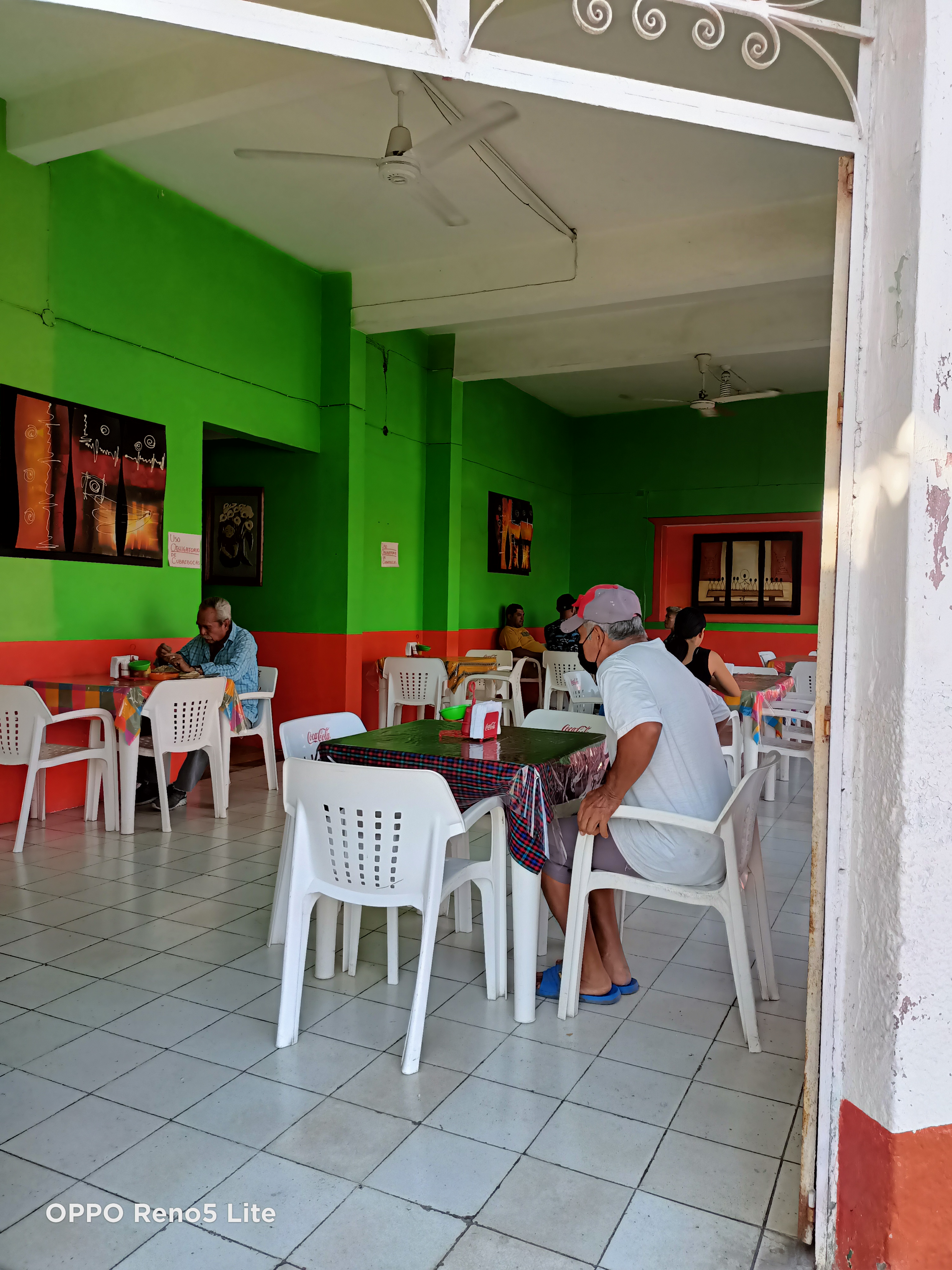 cenaduria sevilla image 7