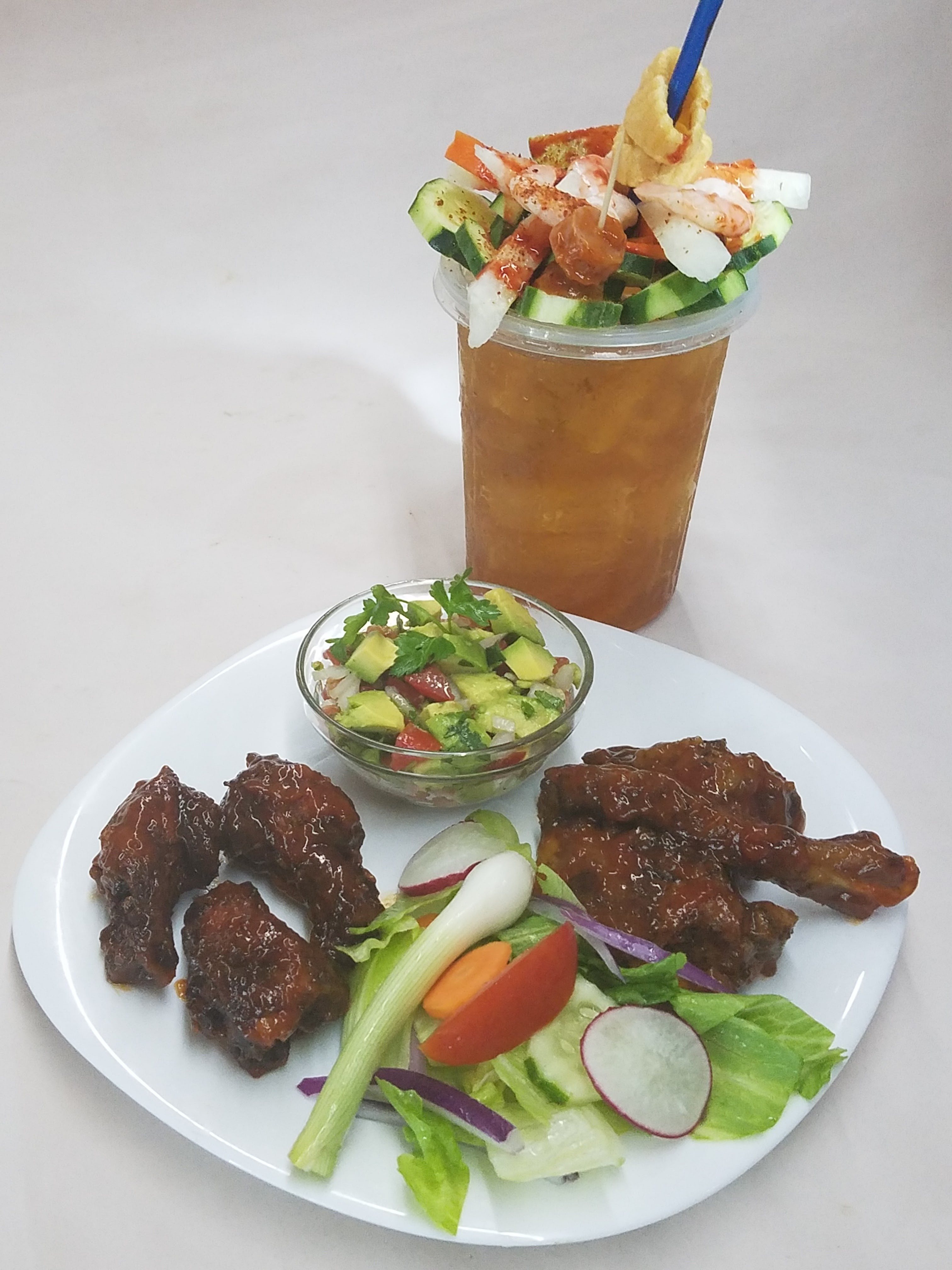 Encuentros restataurante bar image 4