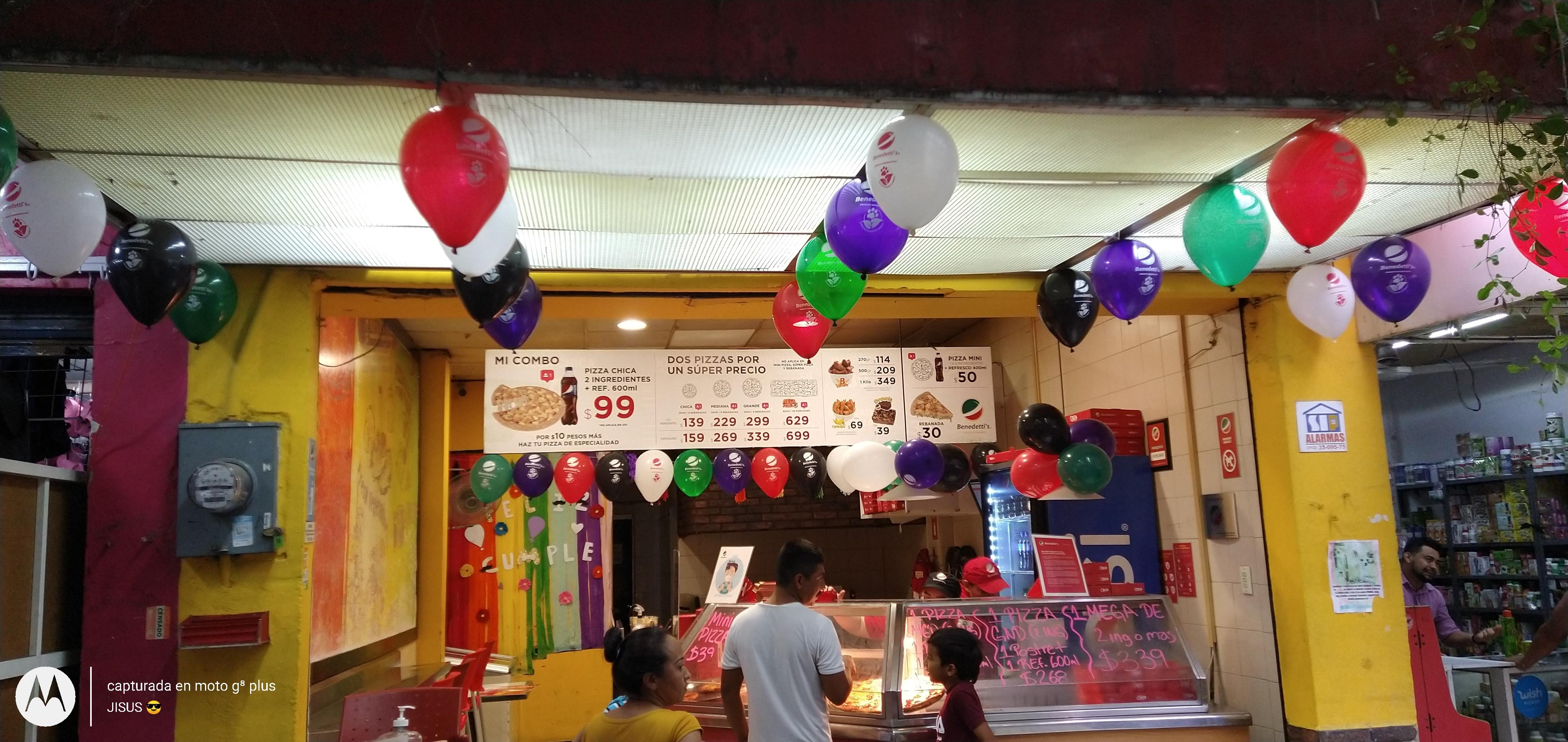 Benedetti's Pizza 18 de Julio image 1