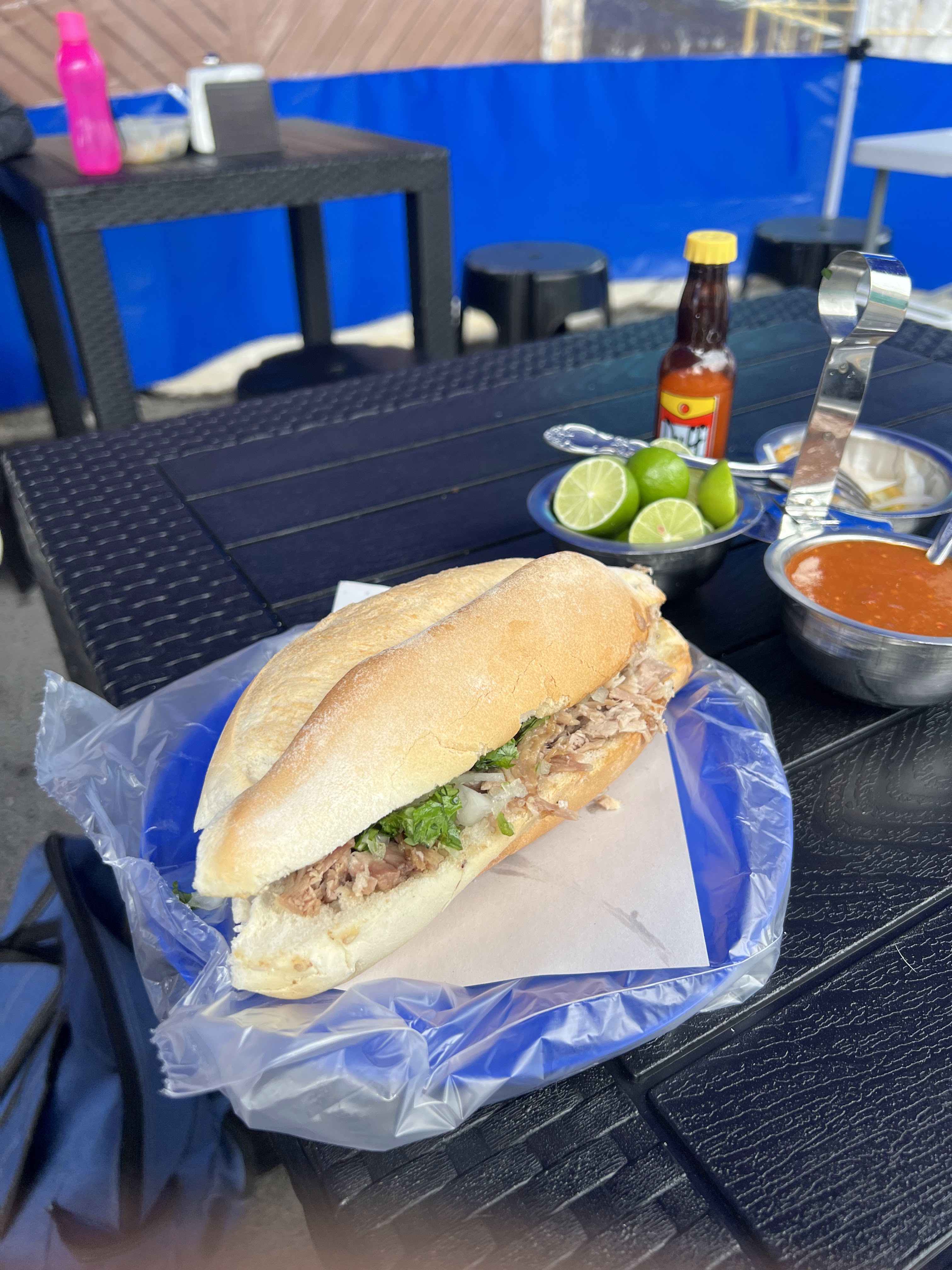 Carnitas Los tres hermanos image 1