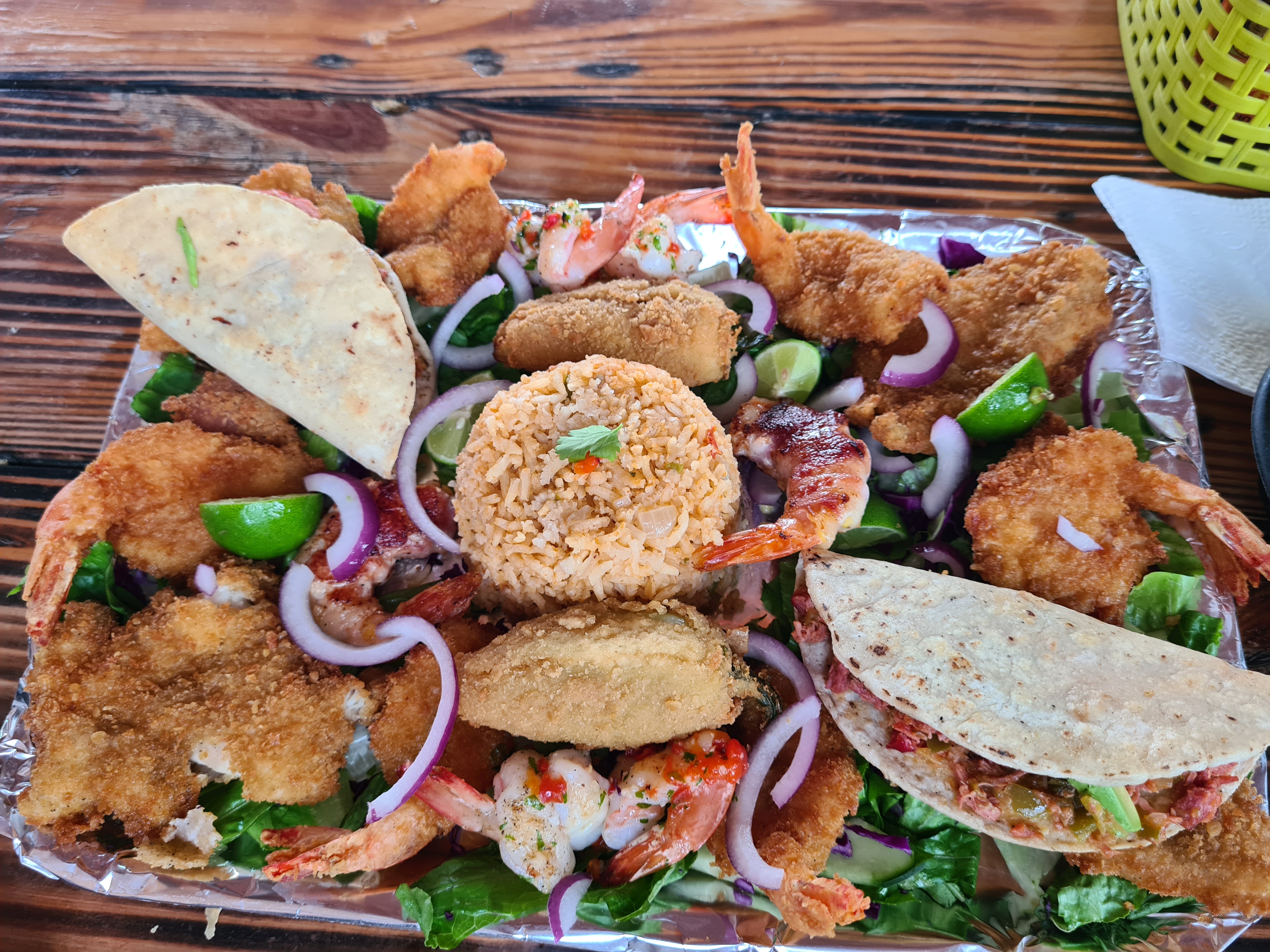 LAS ROCKAS MARISCOS image 4