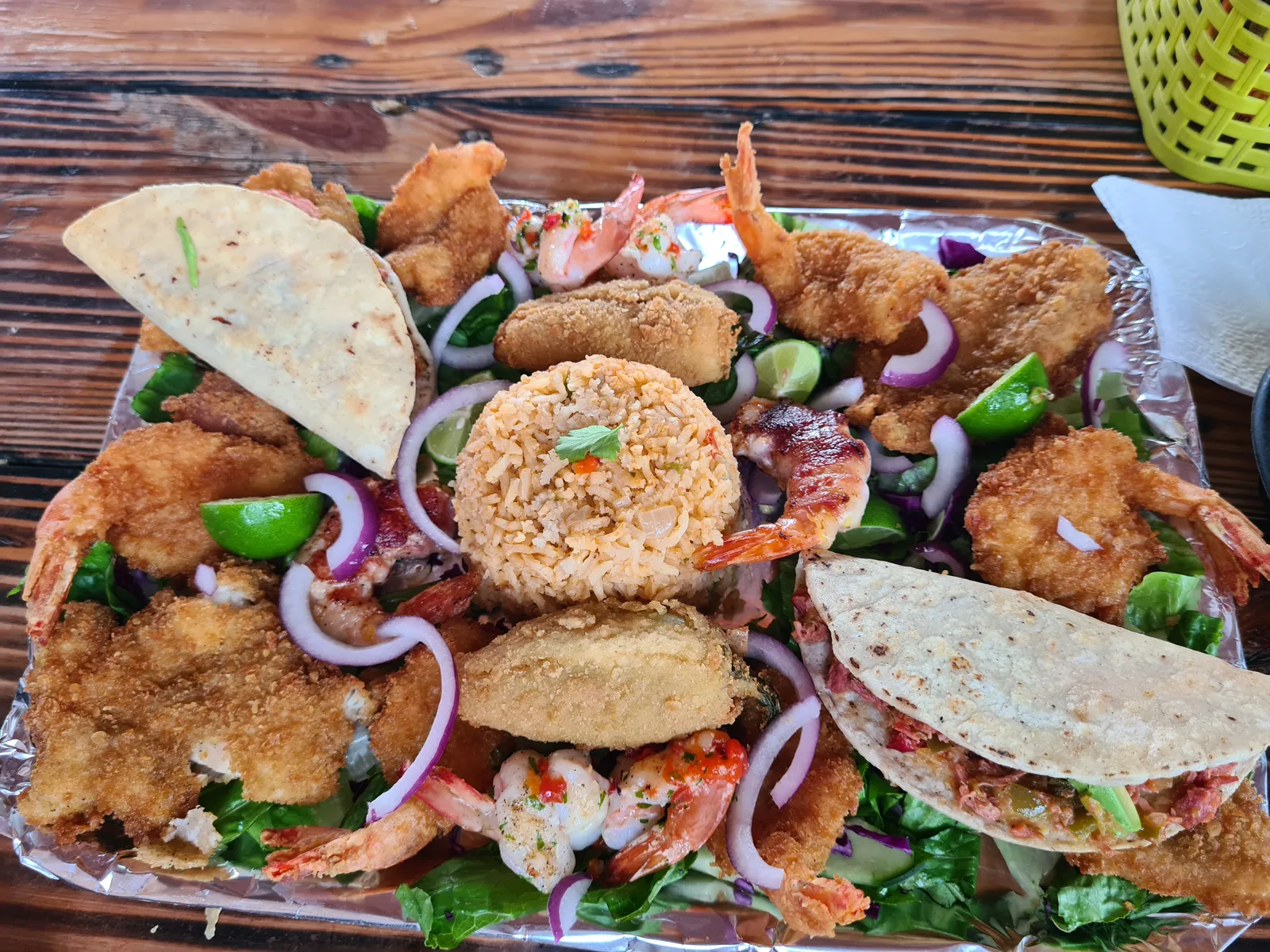 LAS ROCKAS MARISCOS image 4