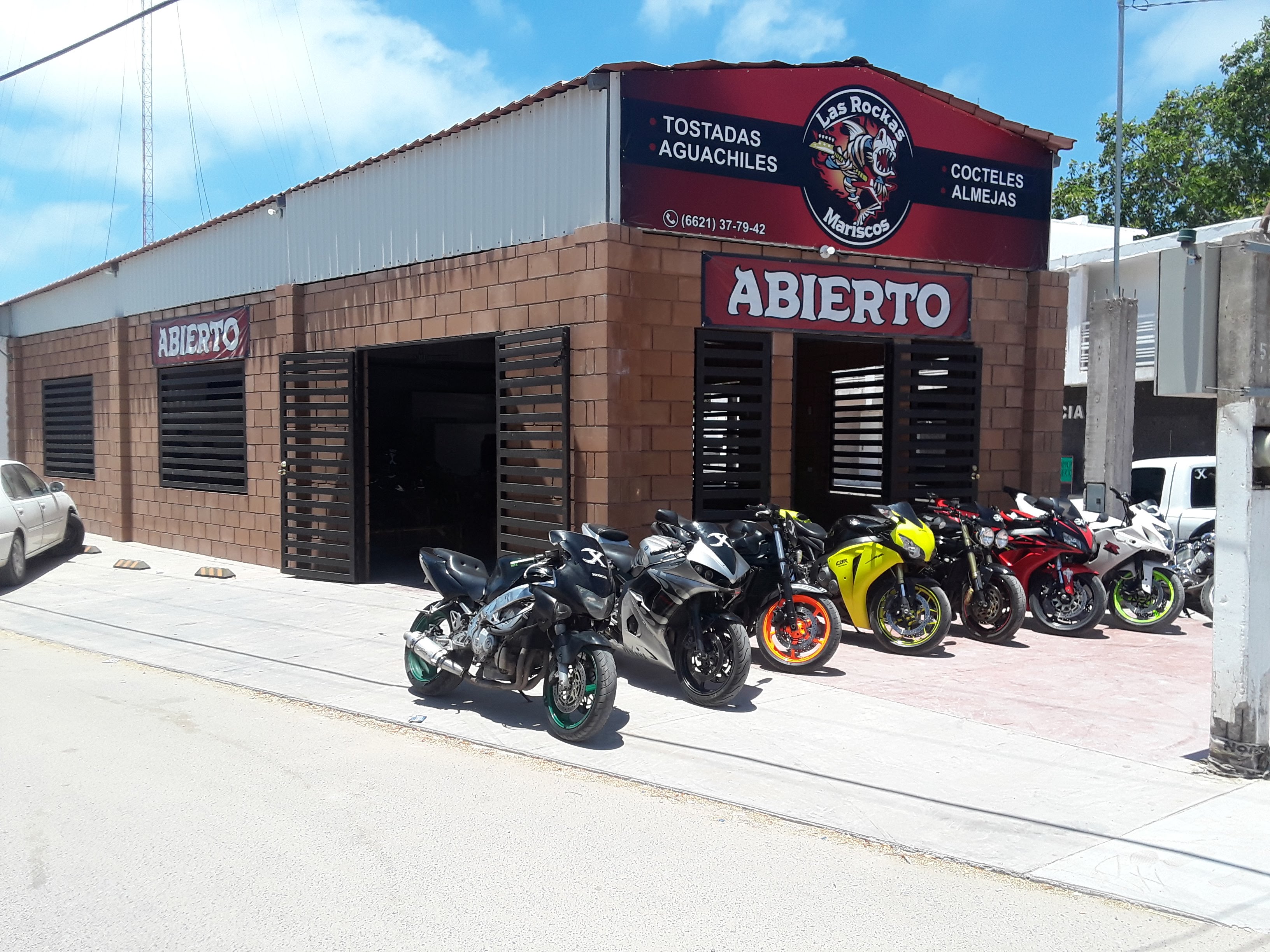 LAS ROCKAS MARISCOS image 5