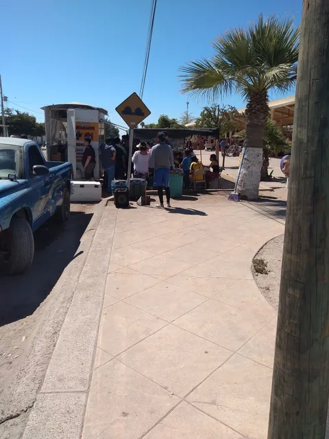 TAQUERÍA BUSTAMANTE image 3