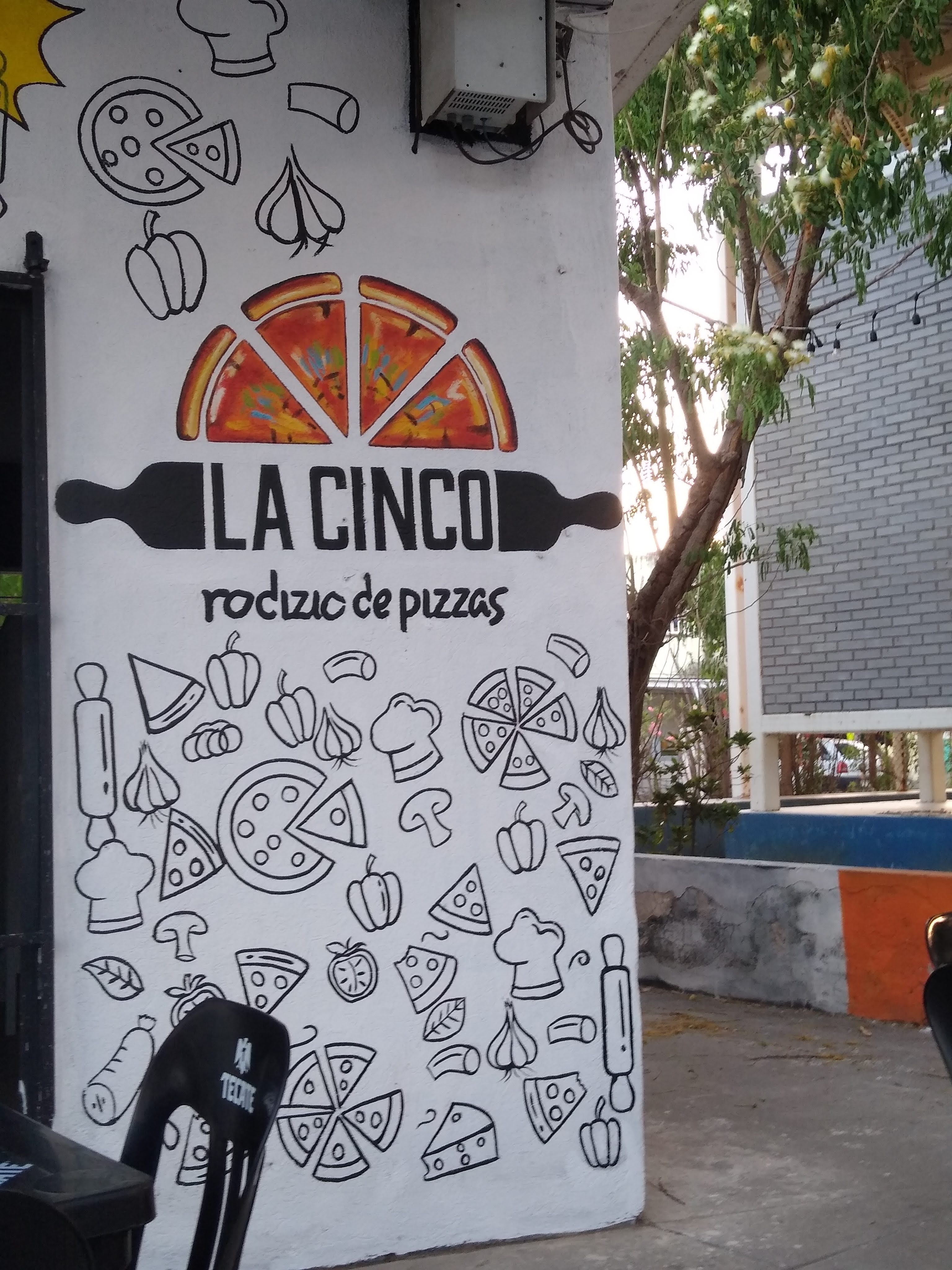 La Cinco Buffet Rodizio de Pizzas Puente Moreno image 10