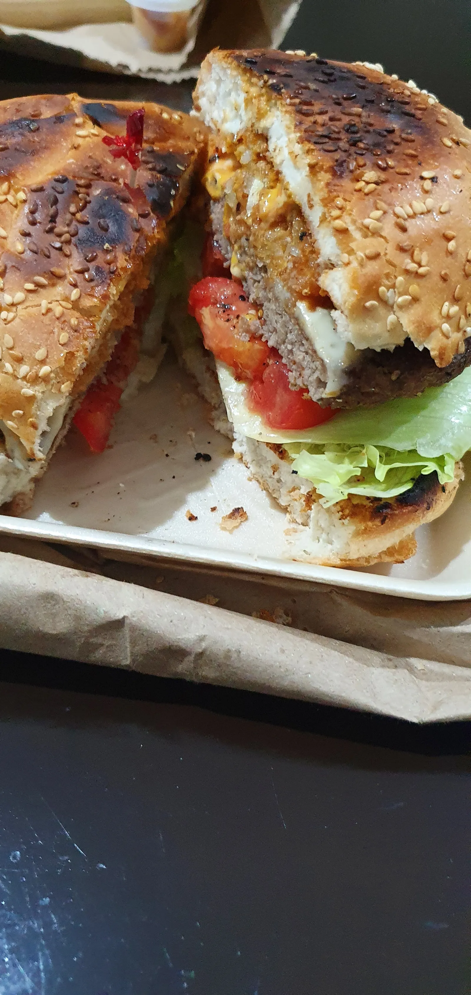 Dogos & Burgers image 7