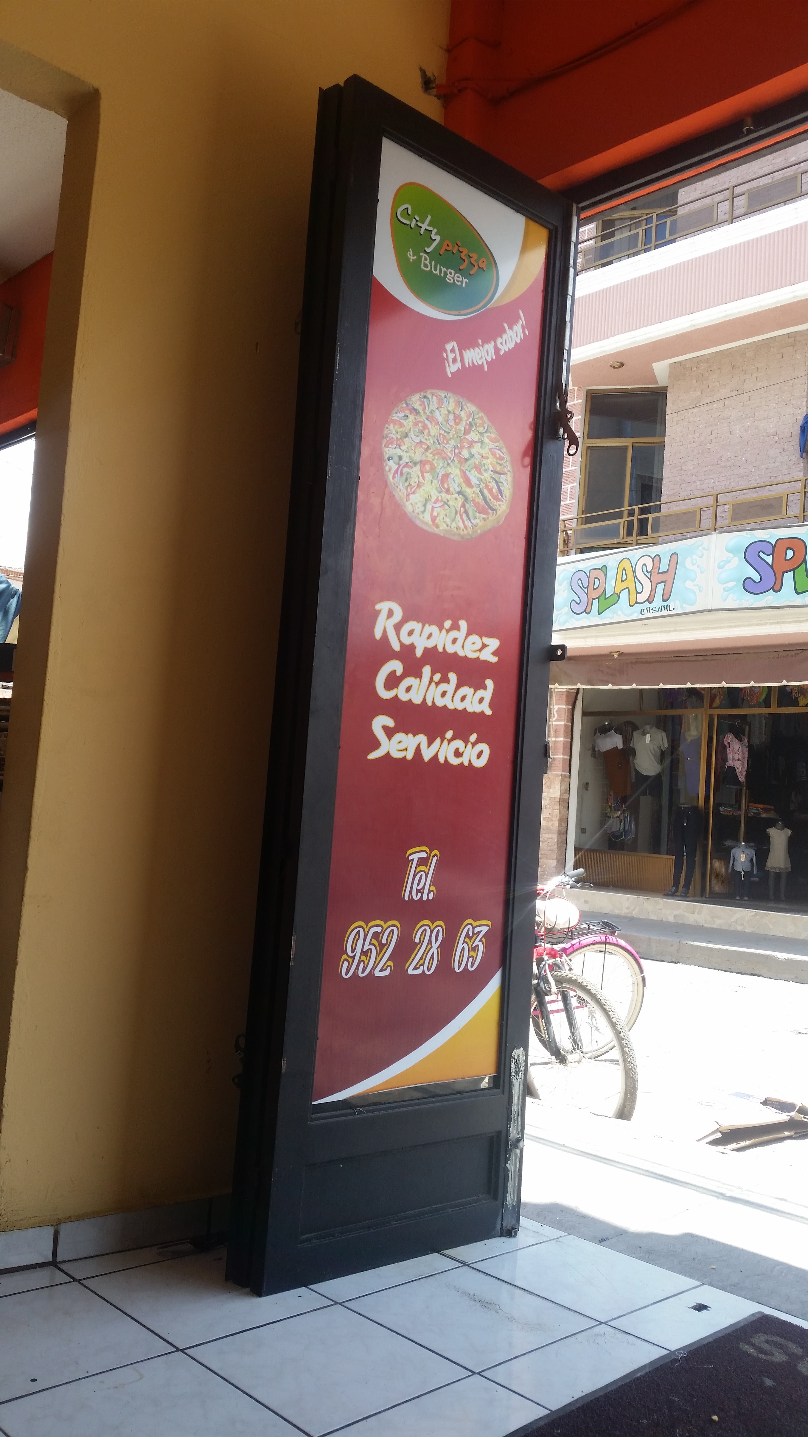 City Pizza y Burger image 7