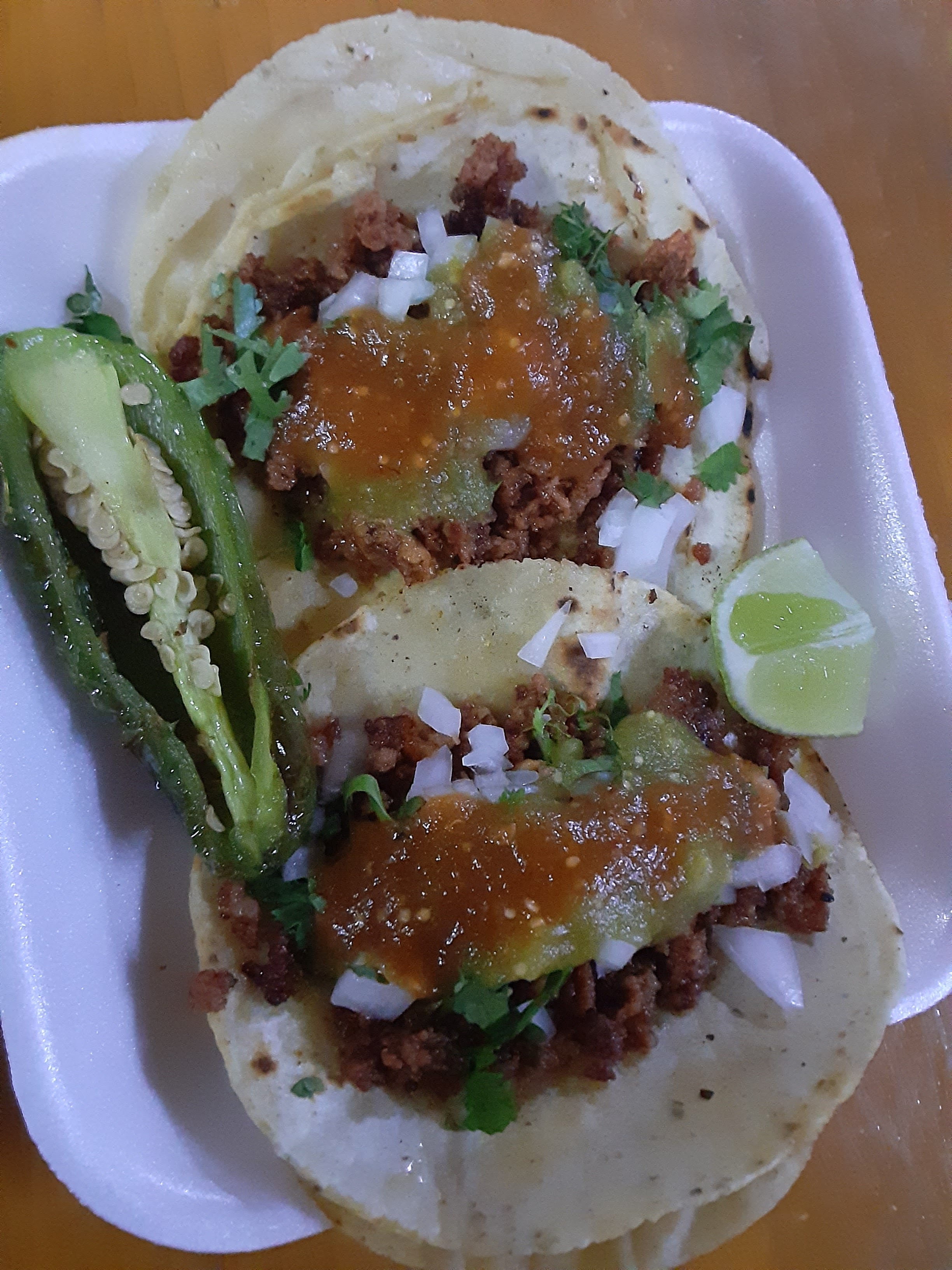 Gorditas Y Pollos Al Carbón Chon image 6