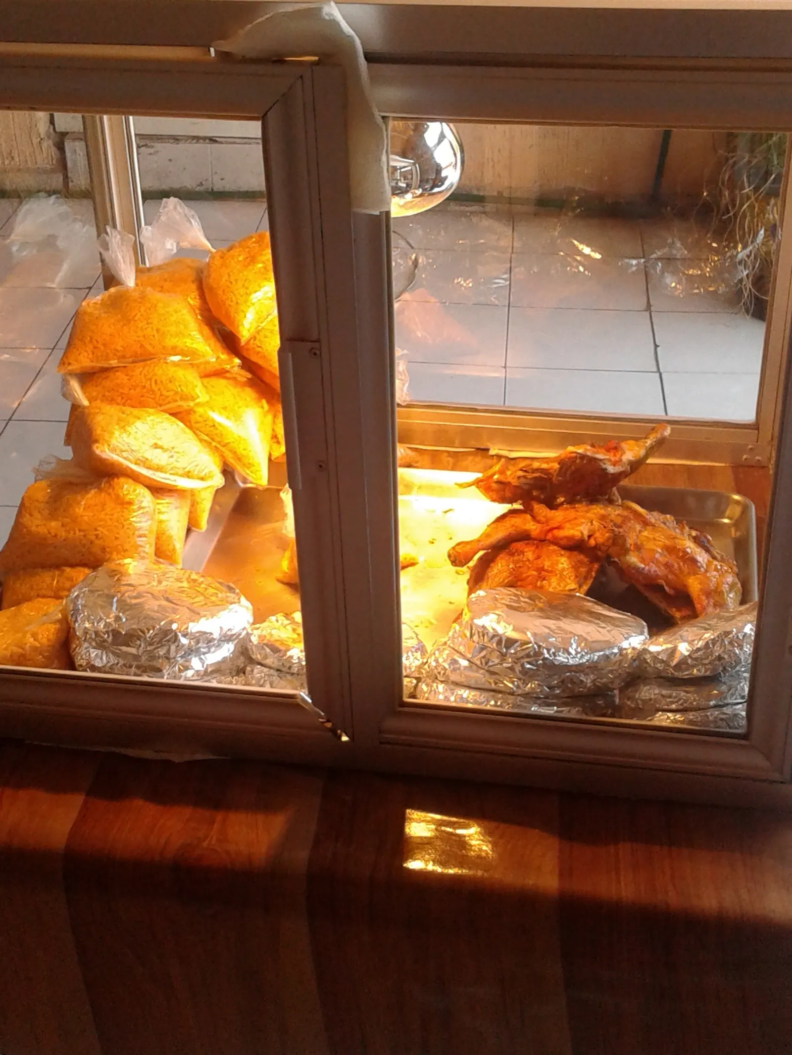 Gorditas Y Pollos Al Carbón Chon image 8