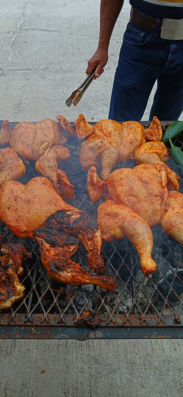 Pollos Asados las Tapatias y Tacos de Barbacoa Estilo Jalisco image 4