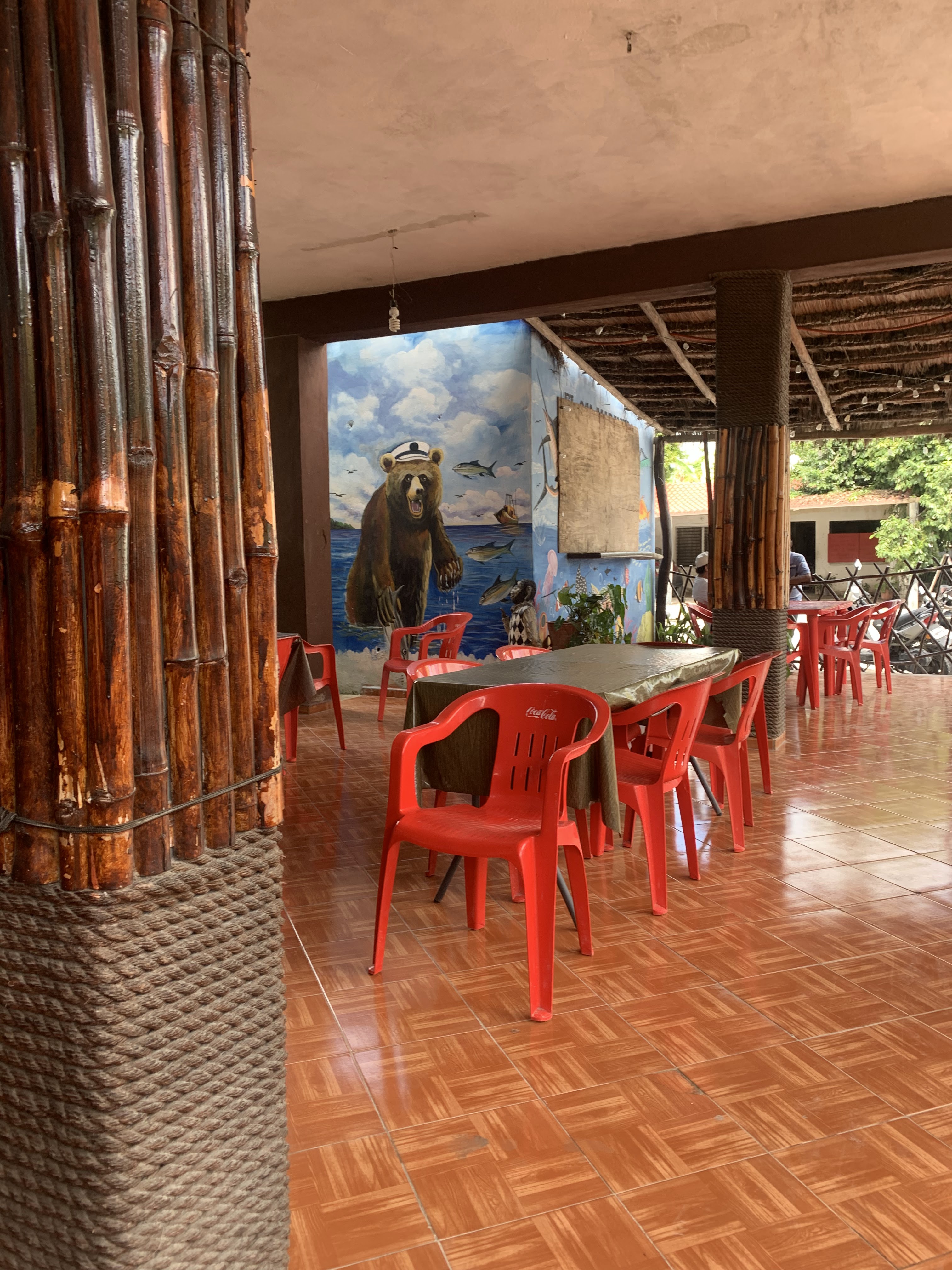 Pescaderia "El Oso Marinero" image 4