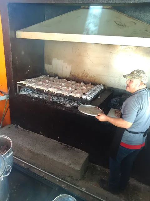 Los Pollos image 2