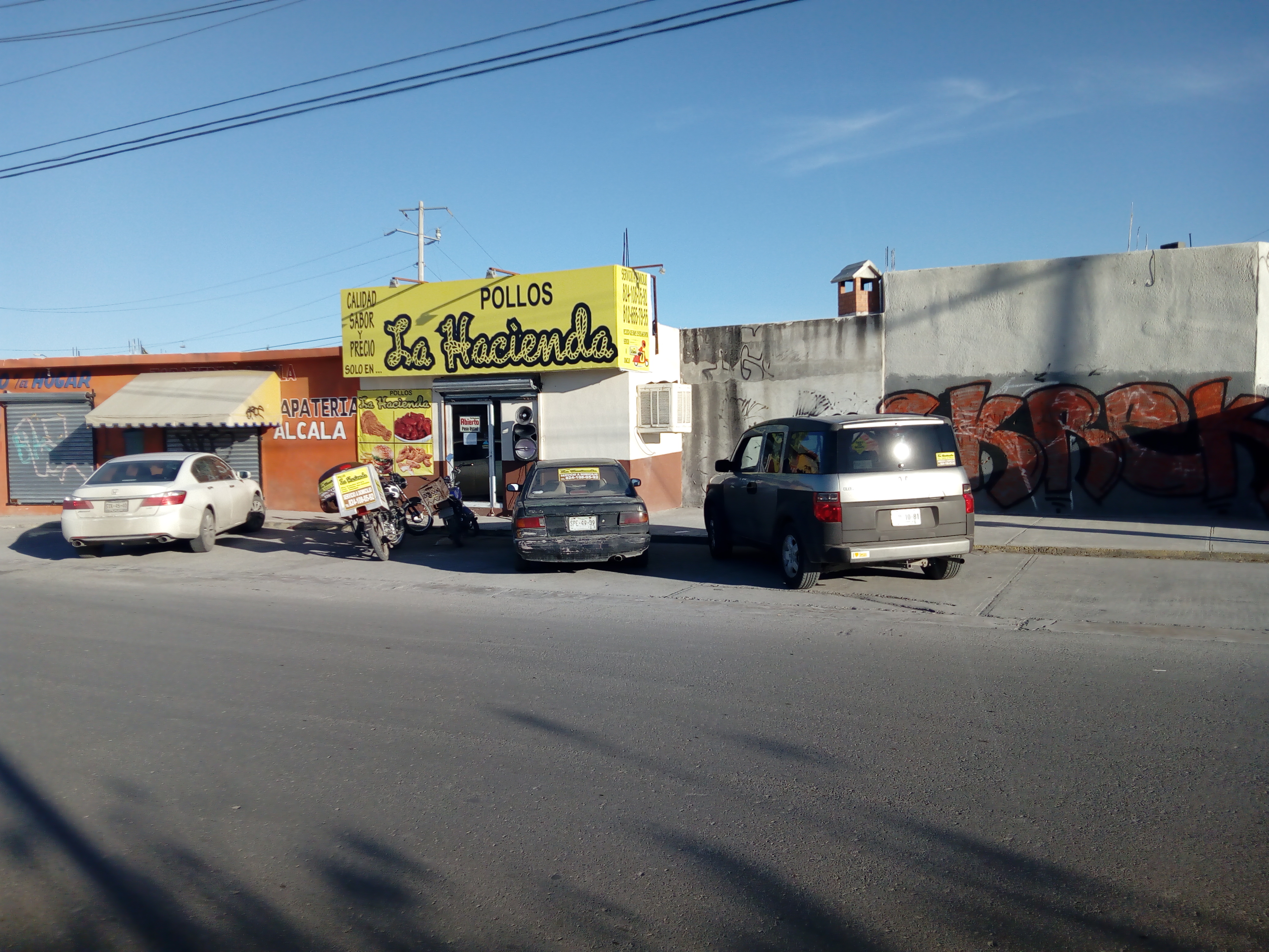 Pollos La Hacienda Villas image 3