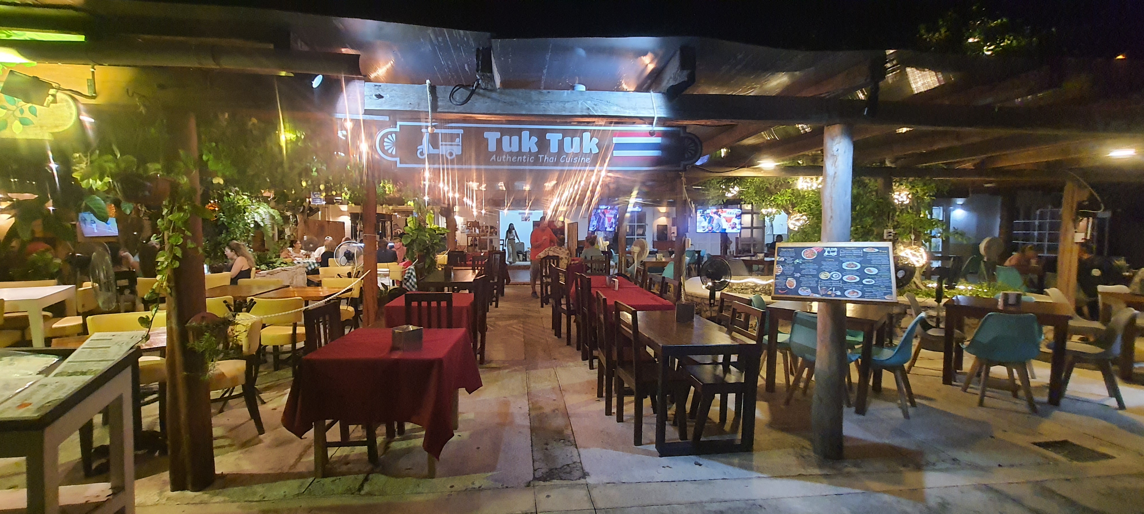 Tuk Tuk Thai Food image 3