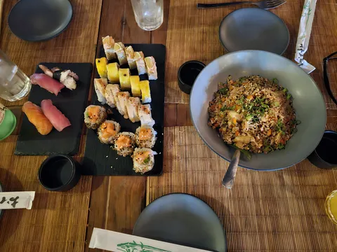 Ushi Sushi image 5